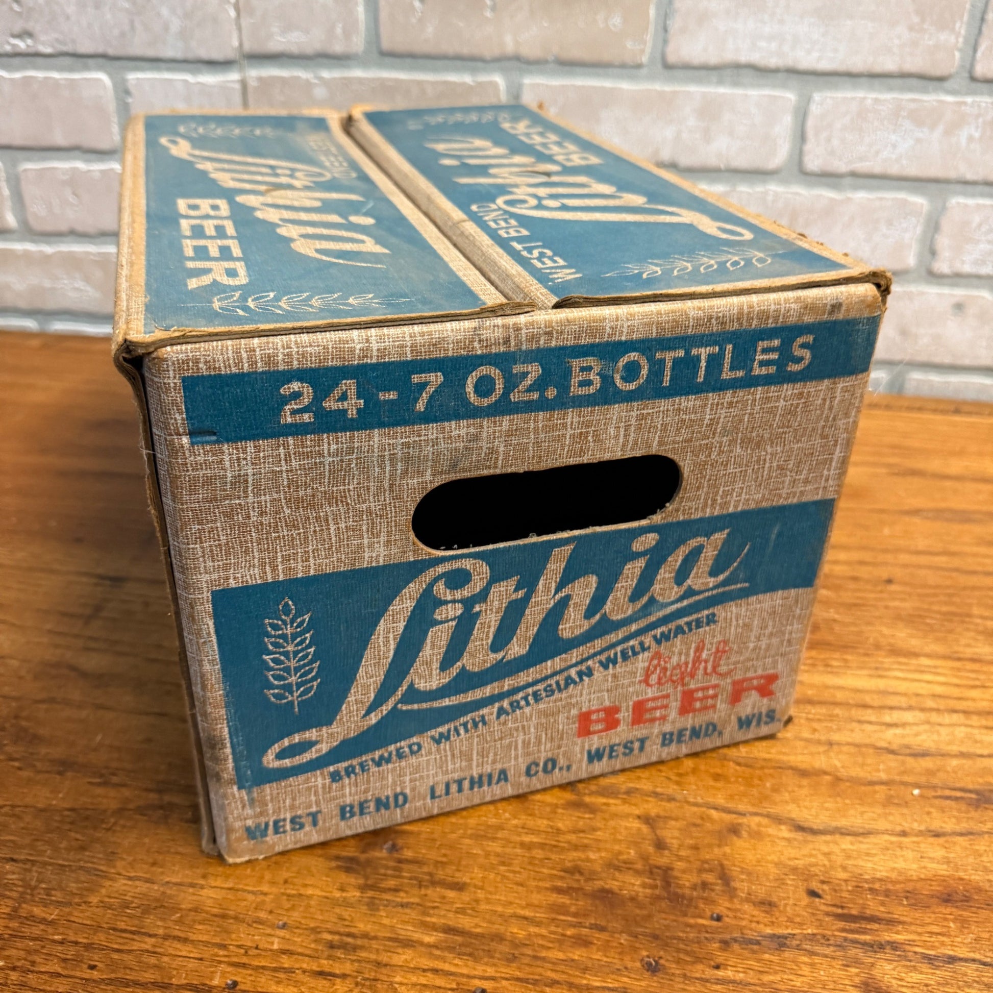 Vintage Beer Crate Lithia Brewing Co Brewery Box West Bend Wisconsin 7oz