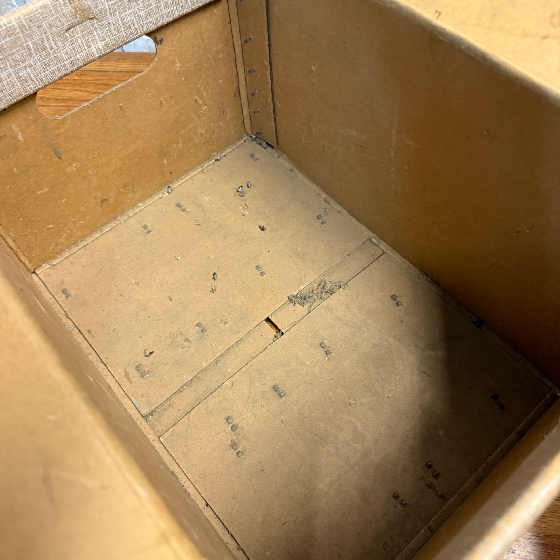 Vintage Beer Crate Lithia Brewing Co Brewery Box West Bend Wisconsin 7oz