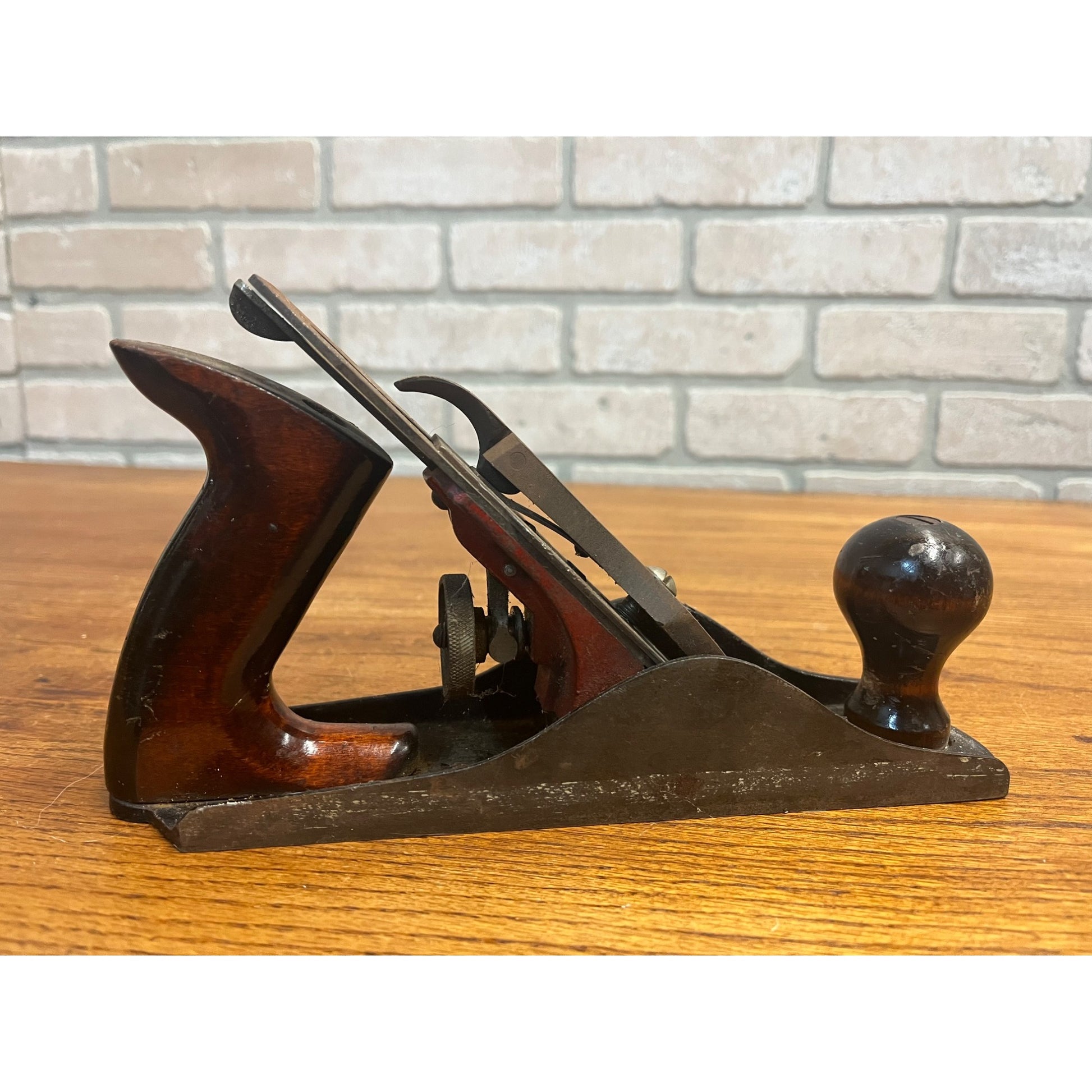 Vintage Dunlap 9.25" Woodworking Wood Plane & Montgomery Ward 9.5" Plane Tools