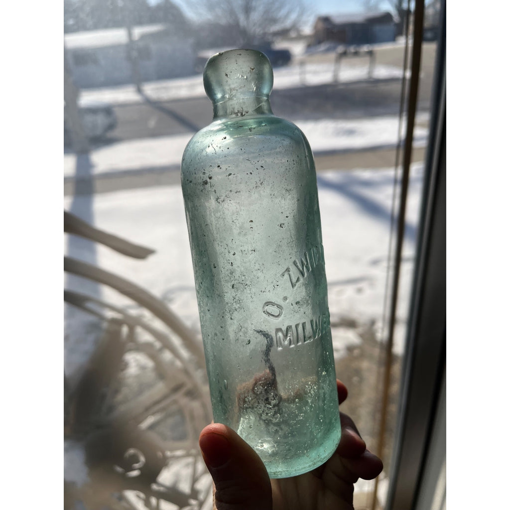 O. Zwietusch Milwaukee Wisconsin Soda Bottle Blob Top Hutchinson Hutch WI Wis