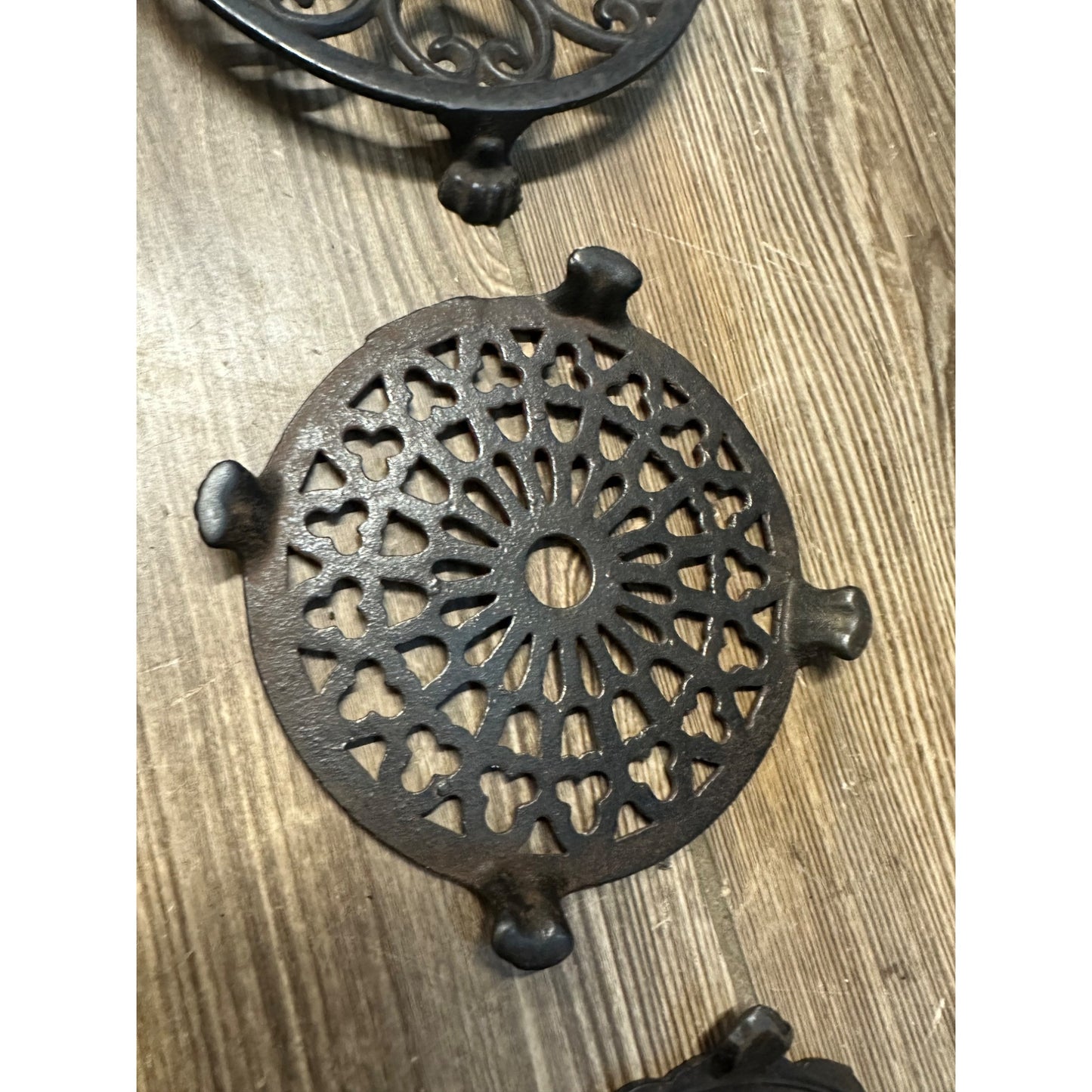 Antique Victorian 1900s Lantz Paw Claw Foot Cast iron Trivets Lot (6) Collection