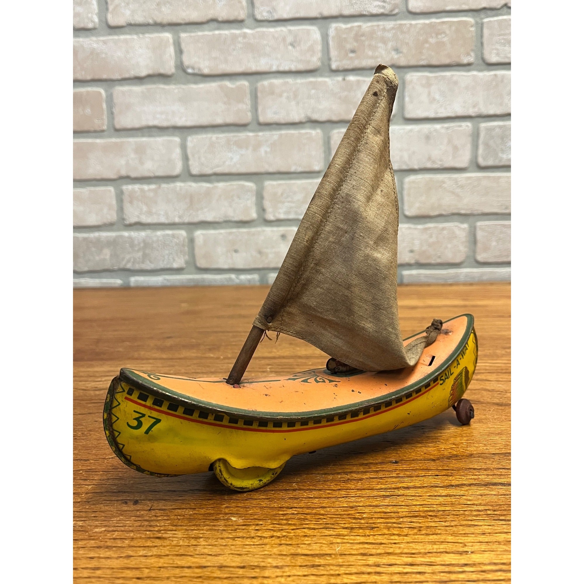 RARE 1920s Ferdinand Strauss Windup Tin Litho Sail-a-Way # 37 Boat Sailboat