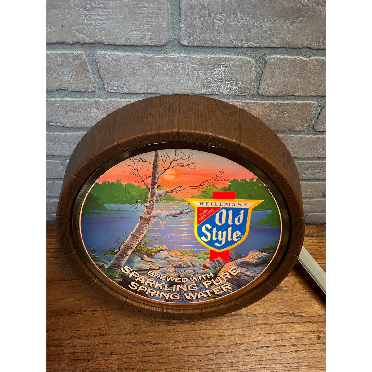 Vintage 1983 Old Style 16" Round Beer Barrel Lighted Wall Hanging Sign - WORKS!