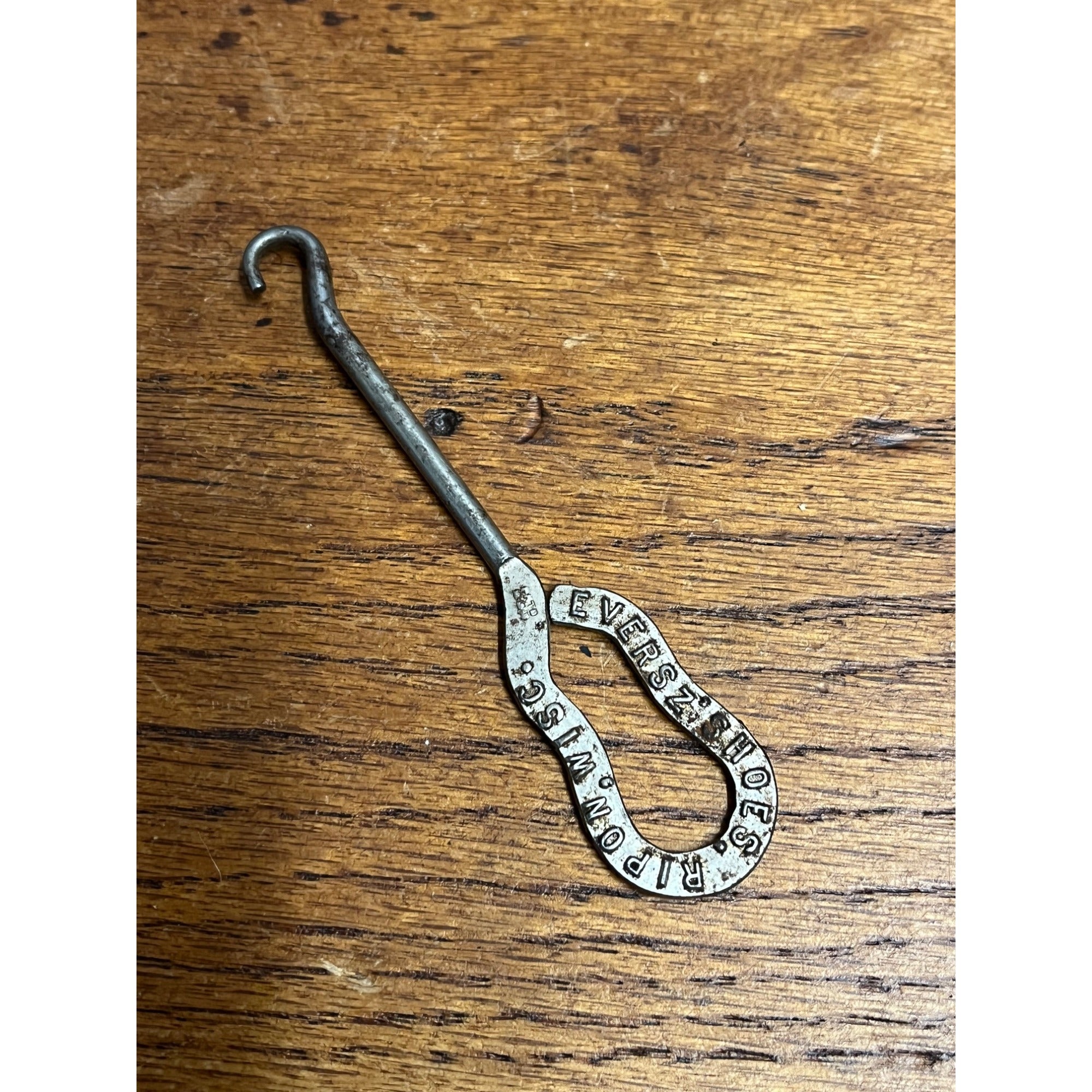 Vintage Early 1900s Eversz Shoe Store Ripon Wisconsin Advertising Button Hook