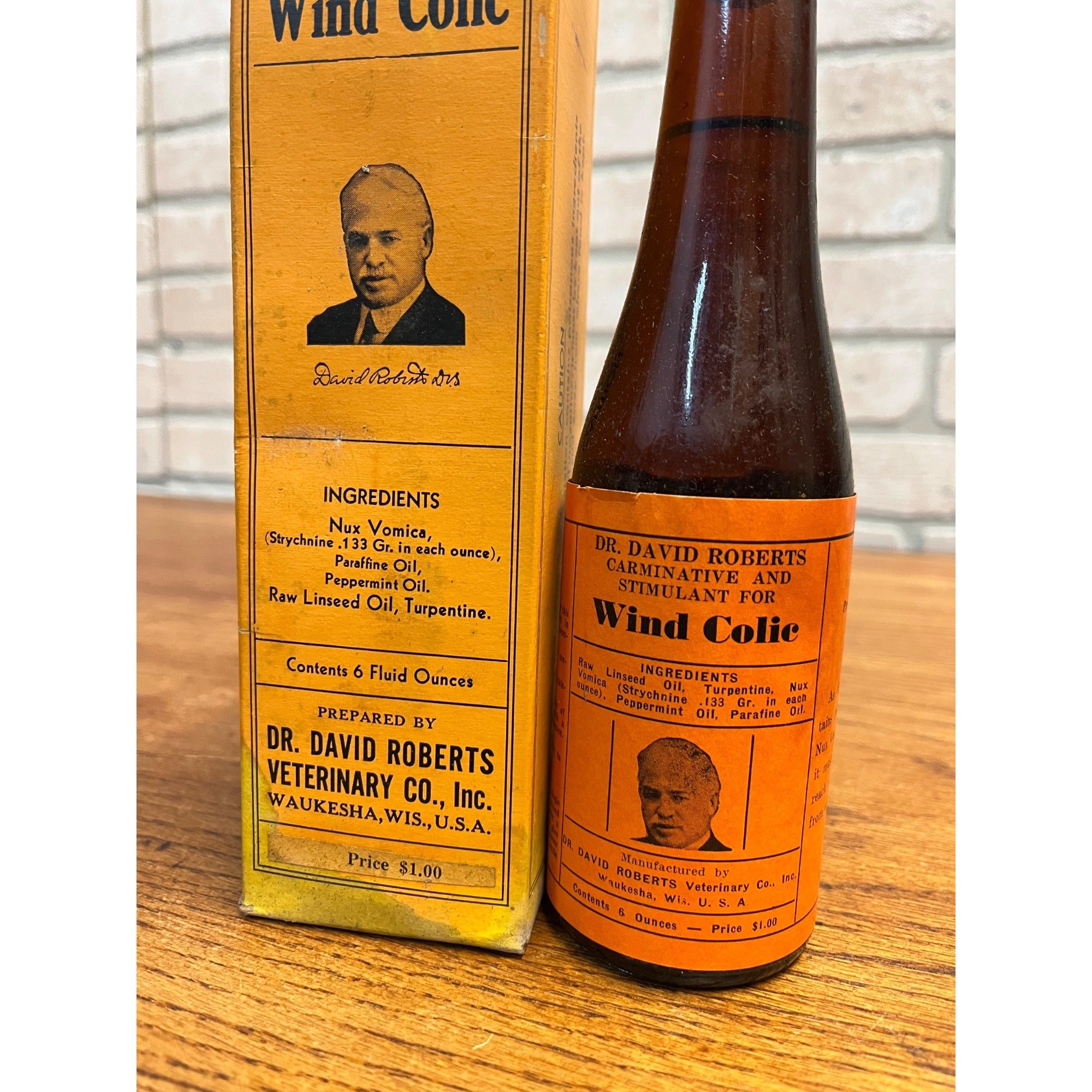 Vintage Dr. Roberts Veterinary Wind Colic Medicine Bottle Farm Waukesha Wis