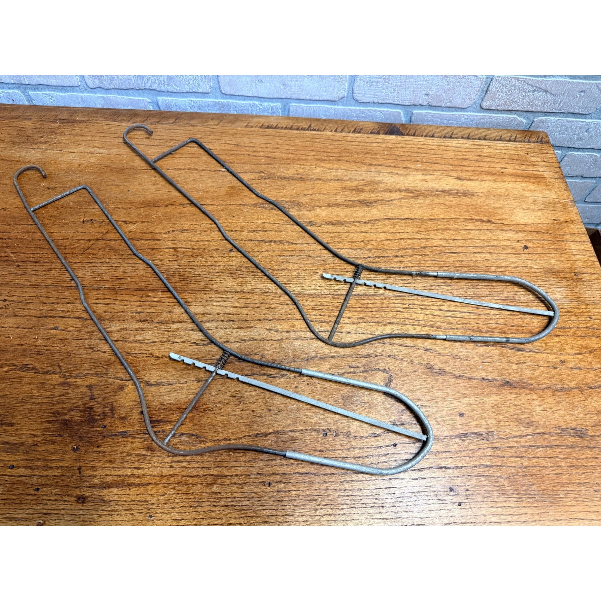 Vintage 1940s Adjustable Wire Sock/Wool Stocking Stretchers PAIR