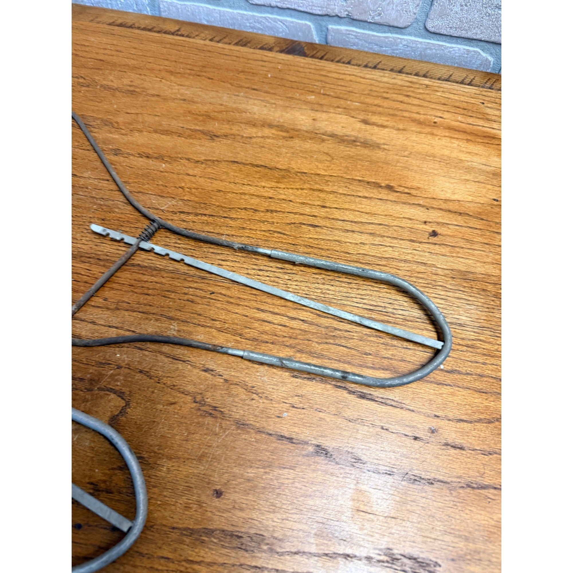 Vintage 1940s Adjustable Wire Sock/Wool Stocking Stretchers PAIR