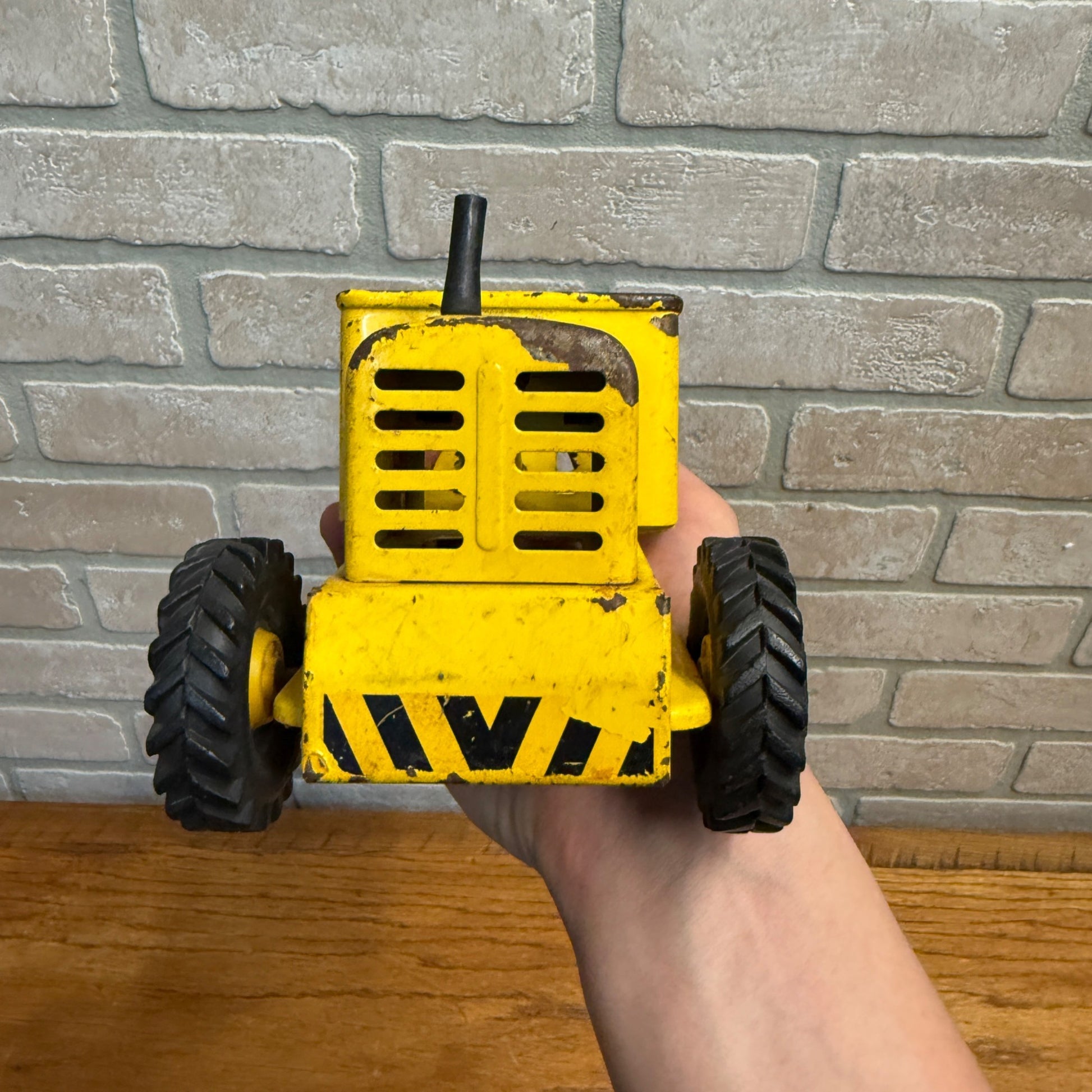 "Tonka Road Grader Truck - Yellow - Steel 10"" Long Vintage Used