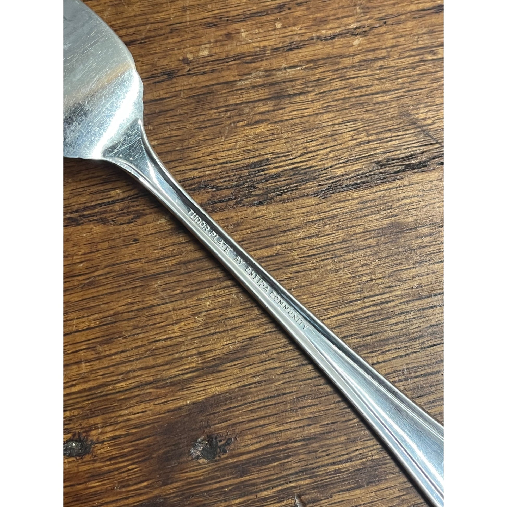 Lot (5) Salad Forks "June Nursery" 1932 Tudor Plate Oneida Community Silverplate