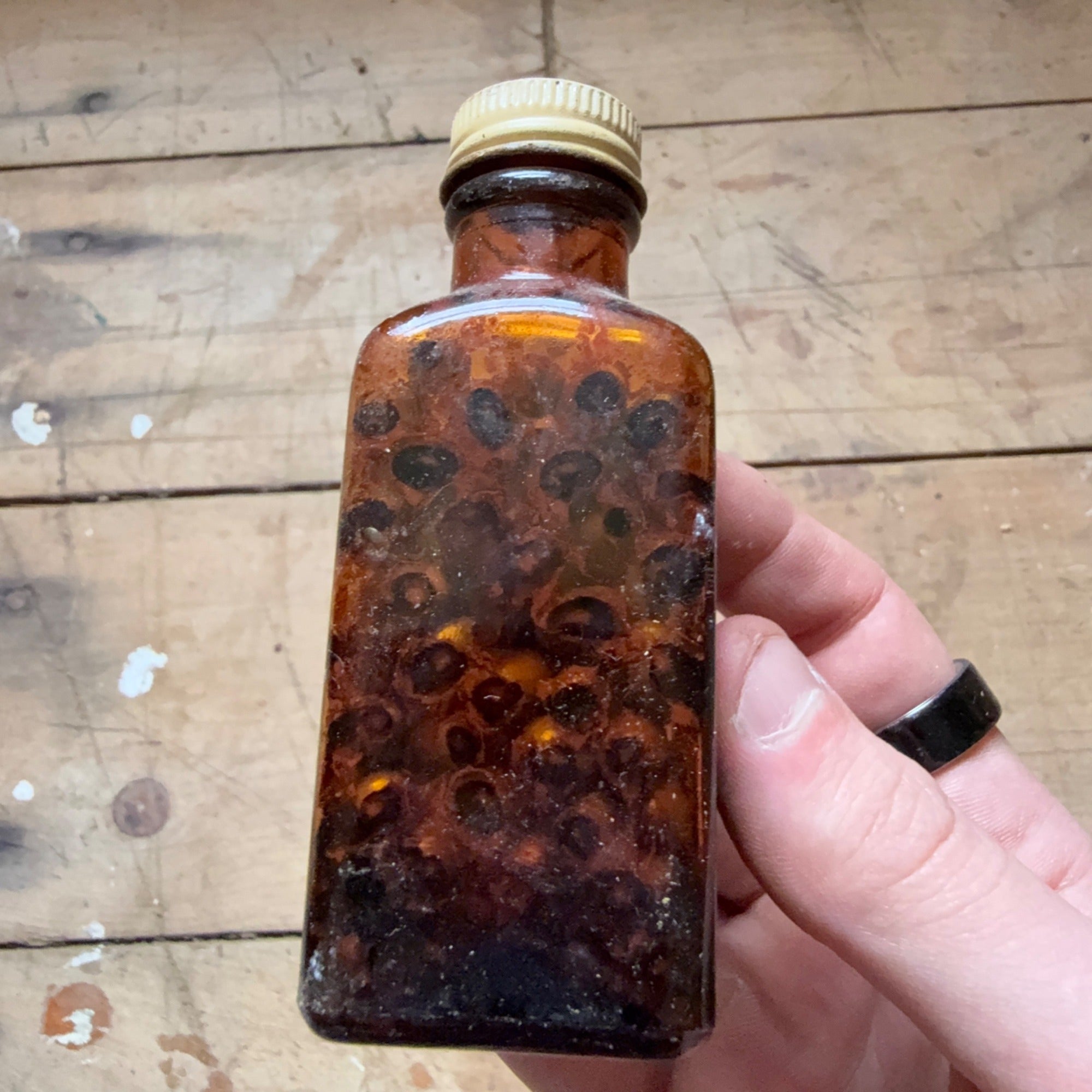 Antique Arsenic Strychnine Pills Eli Lilly Drug Store Pharmacy Bottle FULL NOS