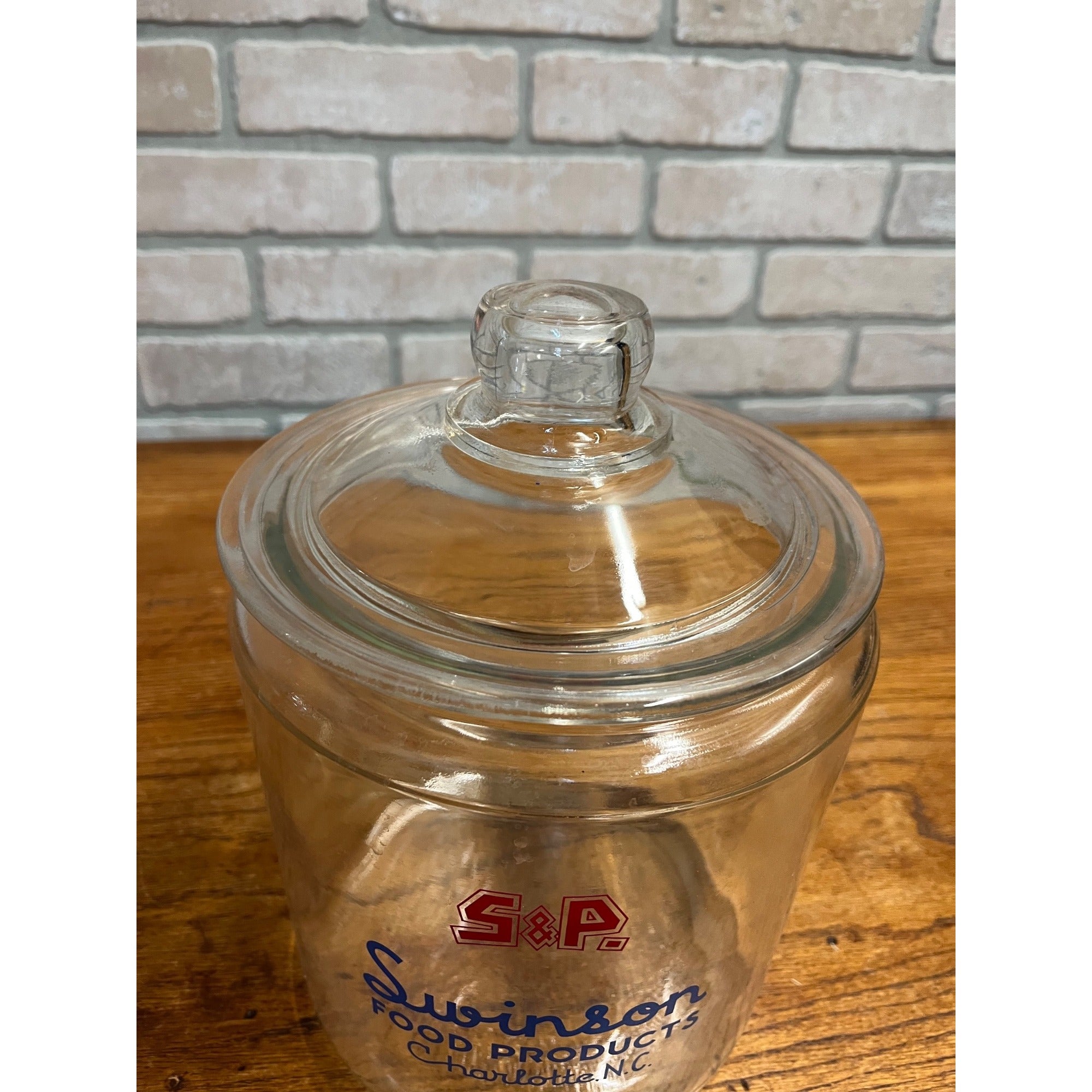 Vintage S & P Swinson Food Products Countertop Cracker Glass Jar 8" Advertising