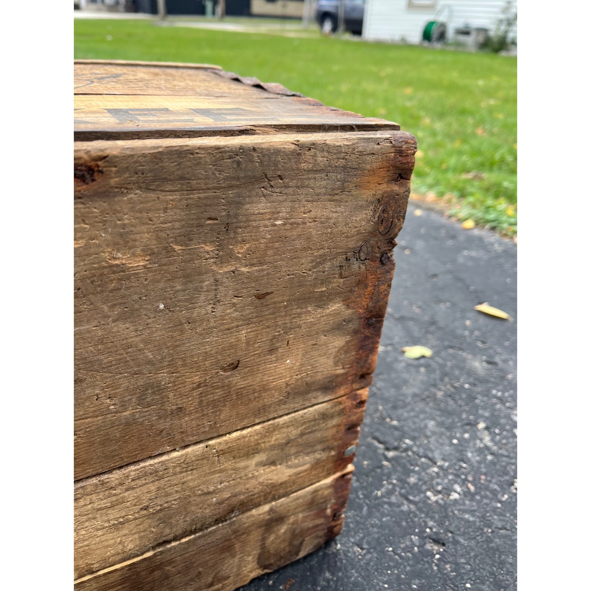 Vintage Blatz Brewing Co. Milwaukee WI Wooden Beer Crate Bottle Case Lidded