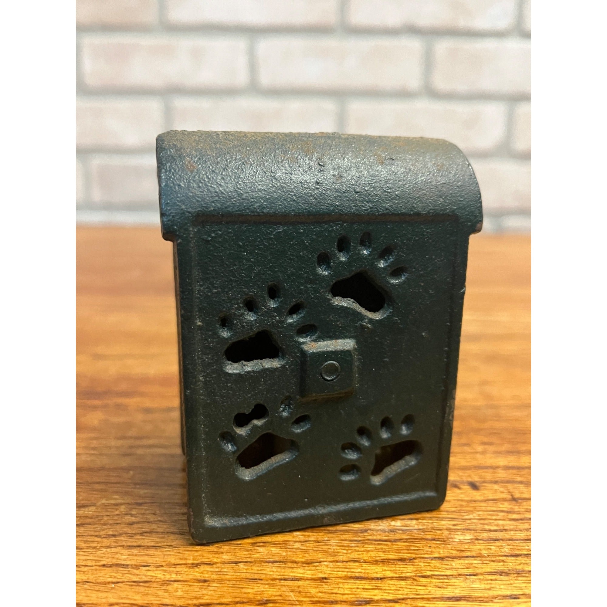 Vintage Boyds Bear "Bear Mail" Cast Iron Bank