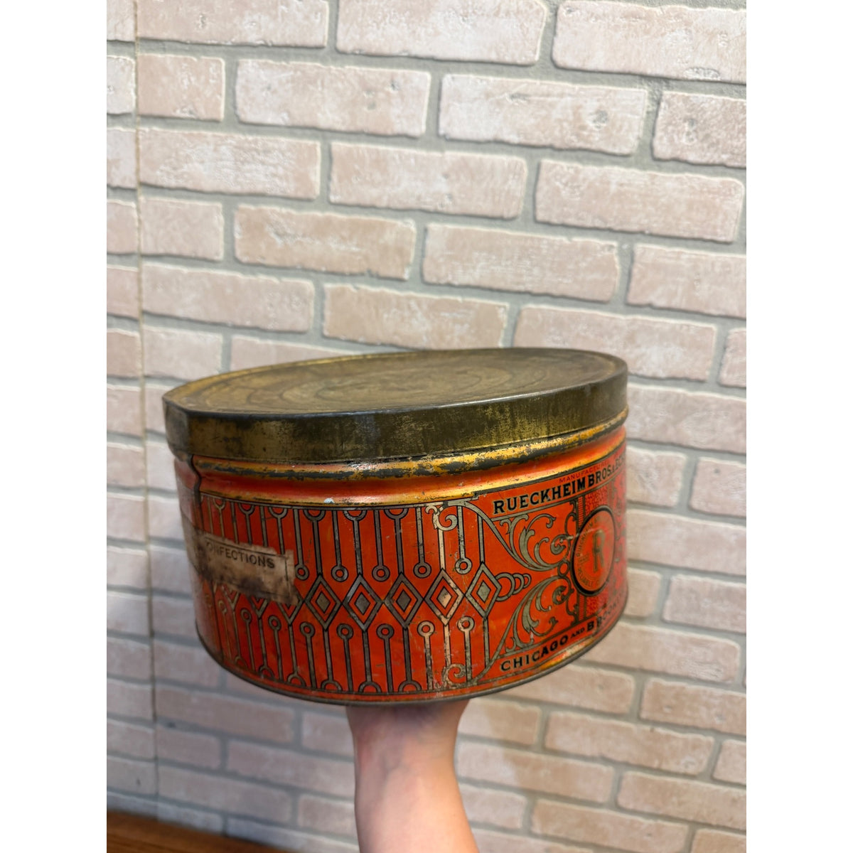 Rueckheim Bros. & Eckstein Reliable Confections Tin Marshmallow Cracker Jack