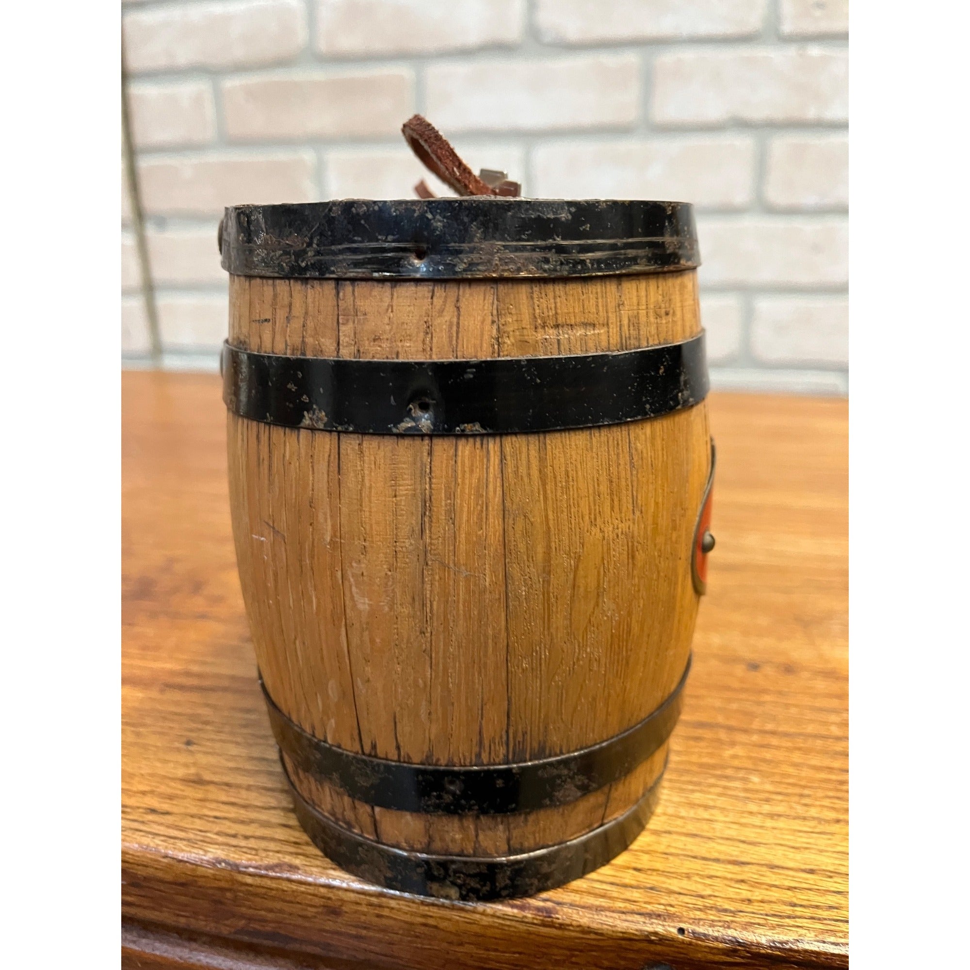 Vintage 1940s Blatz Beer Wooden Barrel Bank Sign Milwaukee Wi Wis Wisconsin