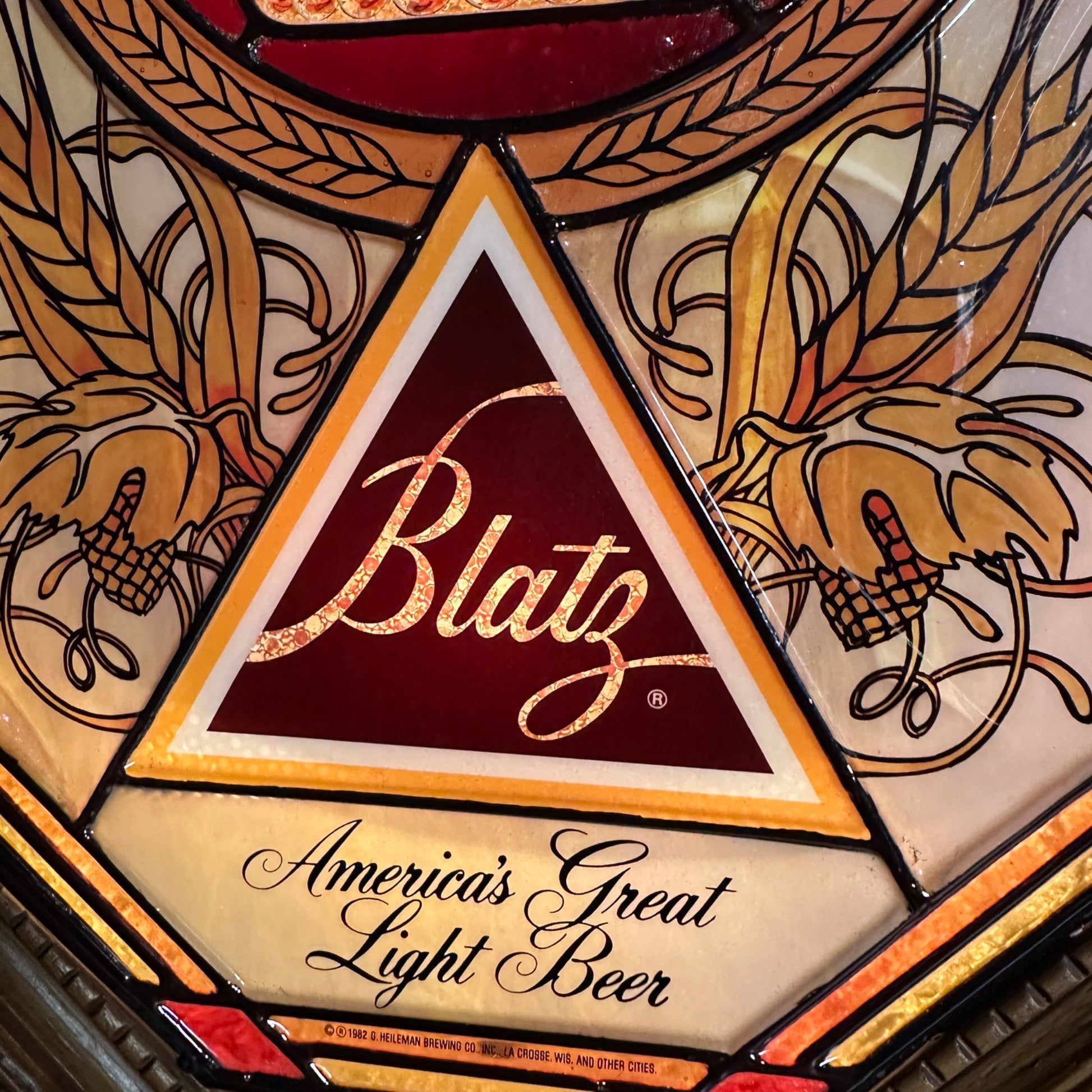 Vintage 1980 Blatz Beer Bubbling Motion Lighted Bar Advertising Sign