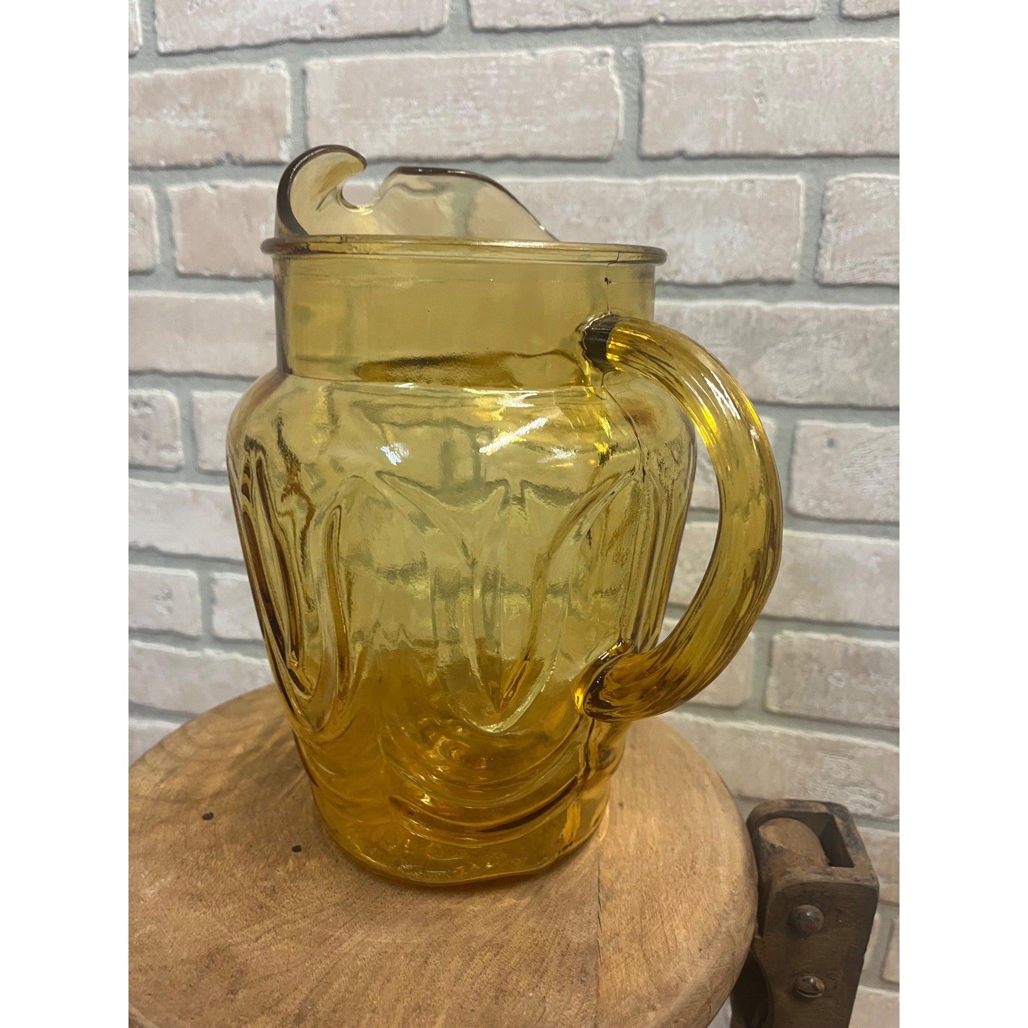 Vintage Anchor Hocking Amber Glass Pitcher - Colonial Tulip Pattern