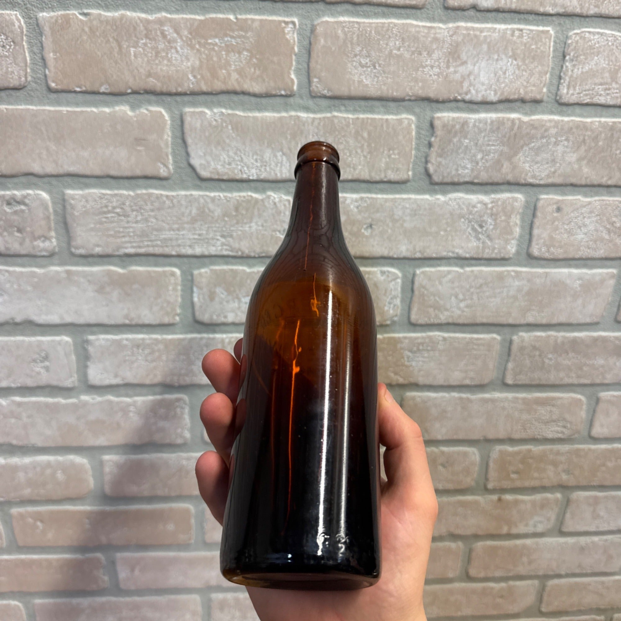 Vintage Walter Brewing Co. Amber Beer Bottle Appleton, Wis. WI 14ozWisconsin
