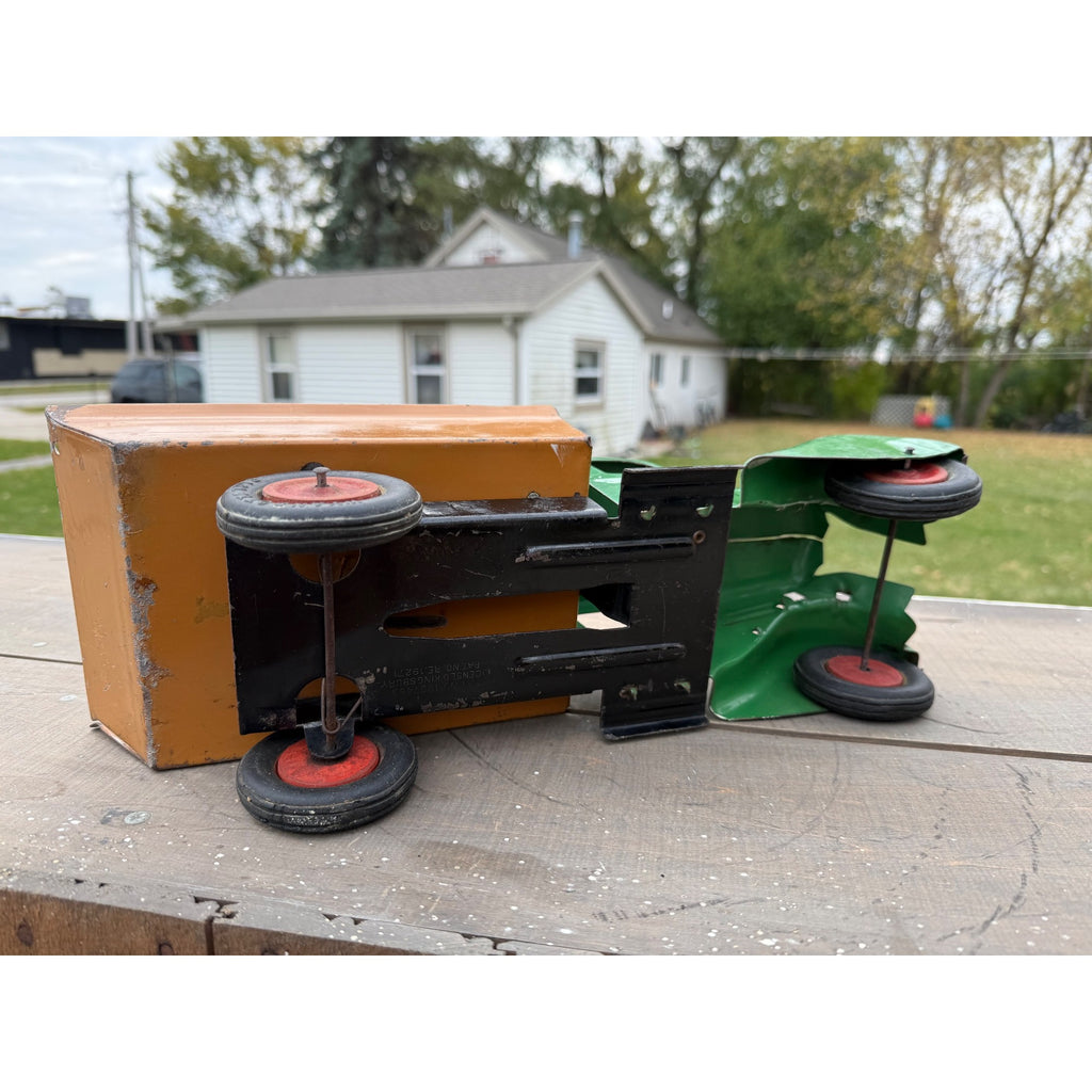 Vintage 1930s Wyandotte Dump Truck Green/Brown 15" Pressed Steel Toy