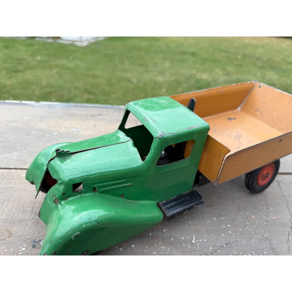 Vintage 1930s Wyandotte Dump Truck Green/Brown 15" Pressed Steel Toy