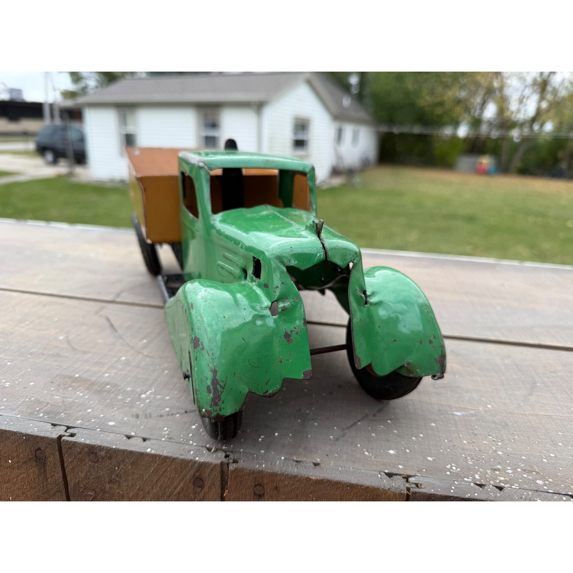 Vintage 1930s Wyandotte Dump Truck Green/Brown 15" Pressed Steel Toy