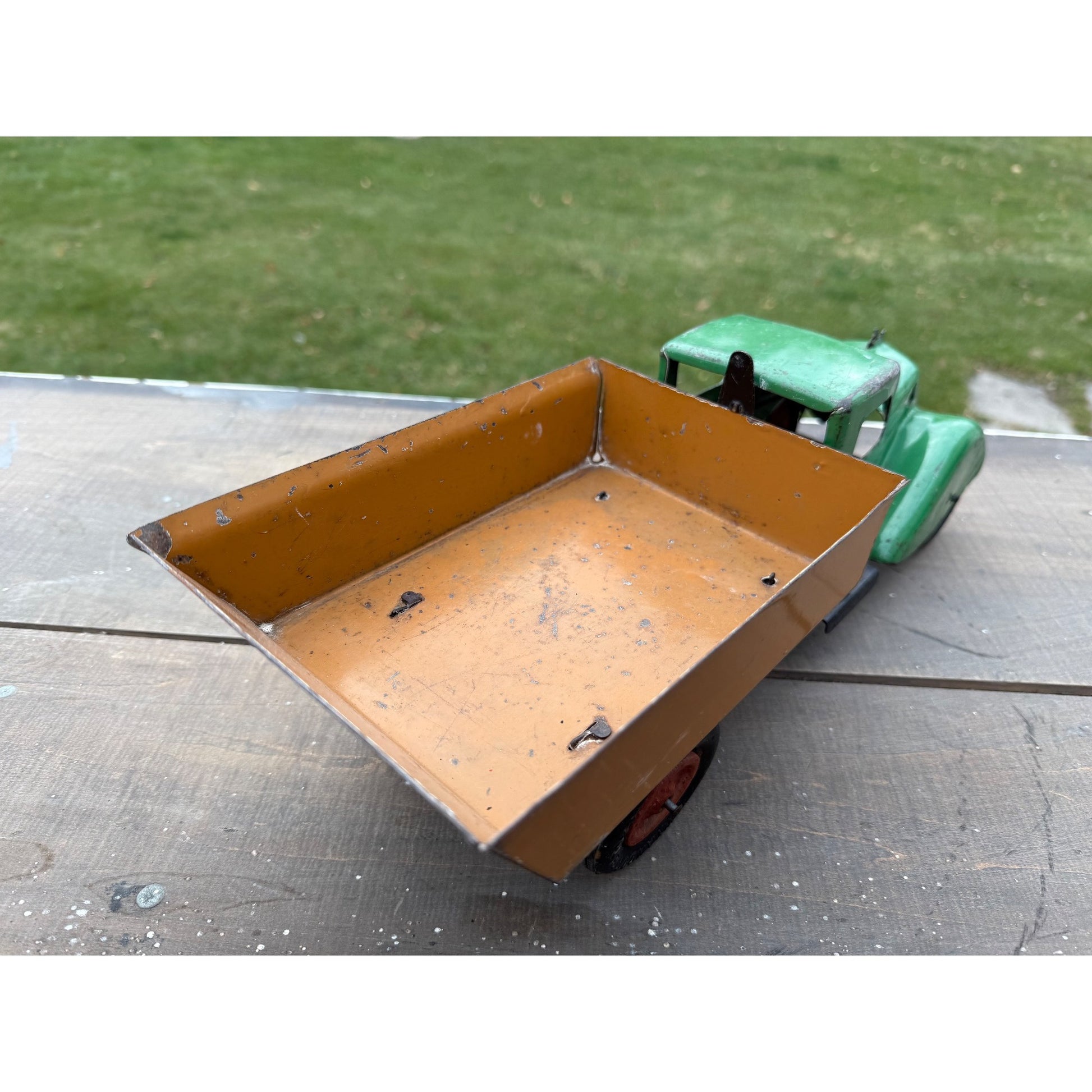 Vintage 1930s Wyandotte Dump Truck Green/Brown 15" Pressed Steel Toy