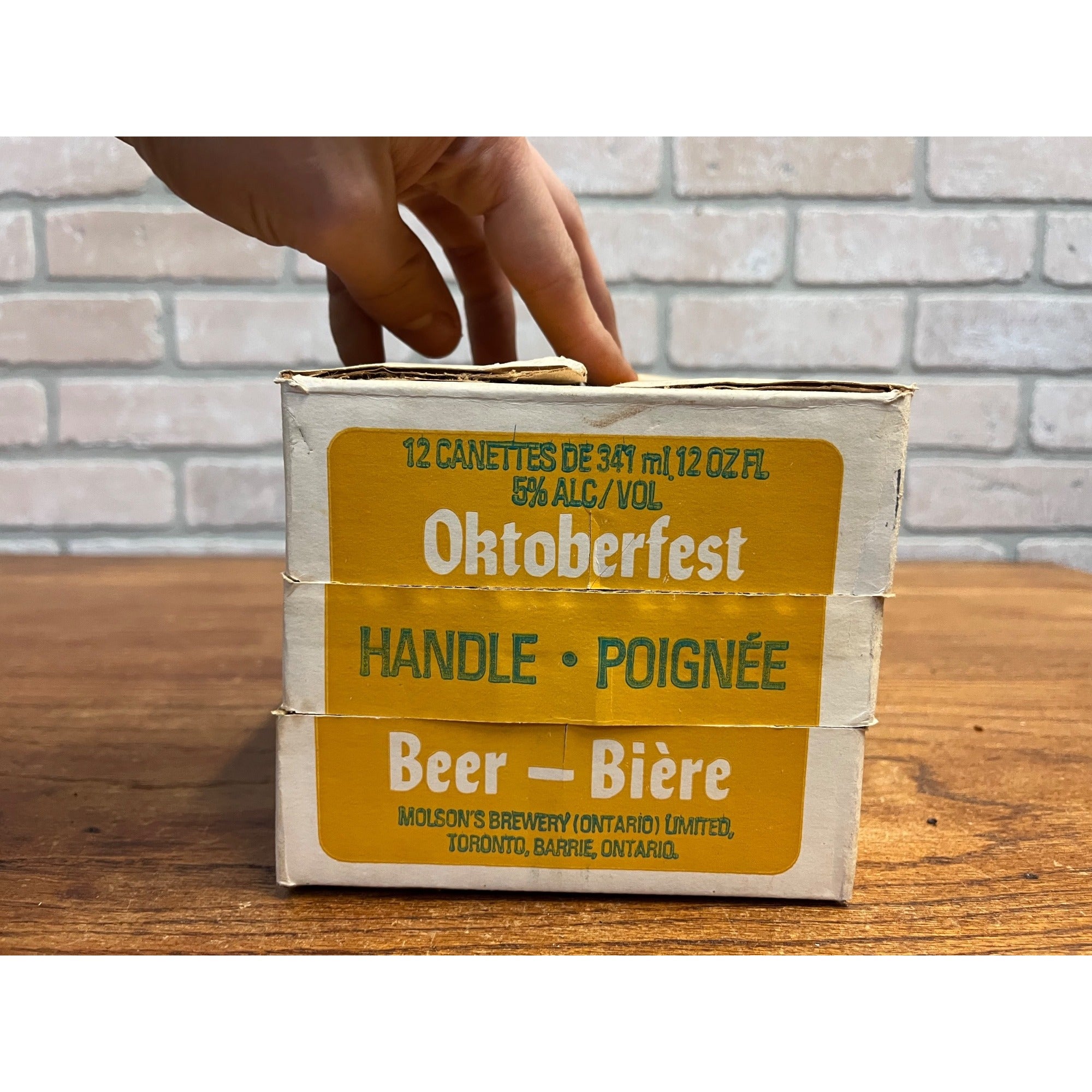 Vintage 1970s Oktoberfest Molson's Beer Push Button Beer Cans (7) + Original Box