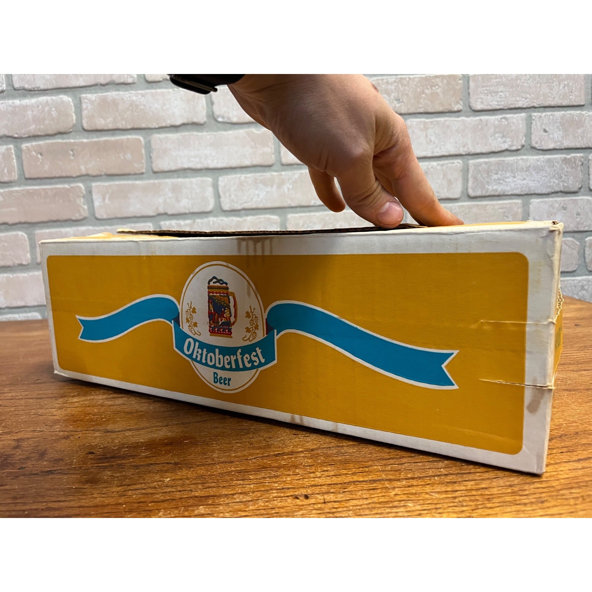 Vintage 1970s Oktoberfest Molson's Beer Push Button Beer Cans (7) + Original Box