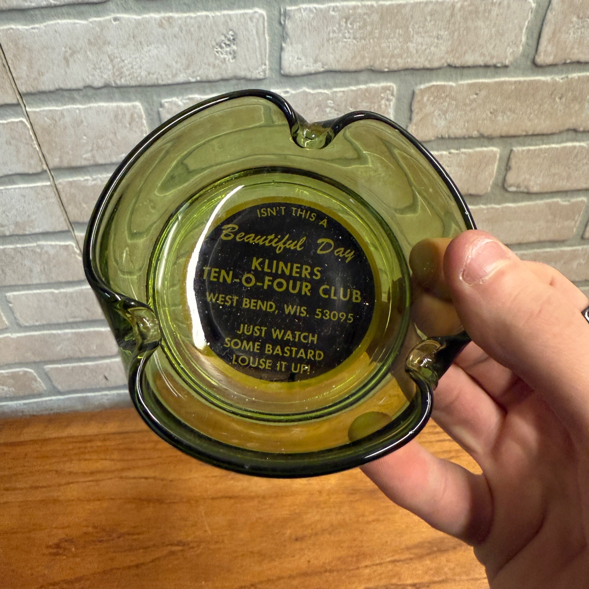 Vintage Kliner's Ten-o-Four Tavern Bar Advertising Ashtray West Bend Wisconsin