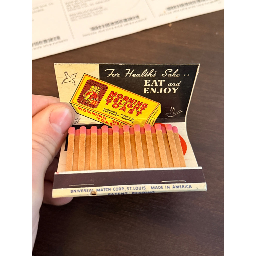 Vintage Nolingberg's Butternut Bread Iron River Michigan Unstruck FULL Matchbook