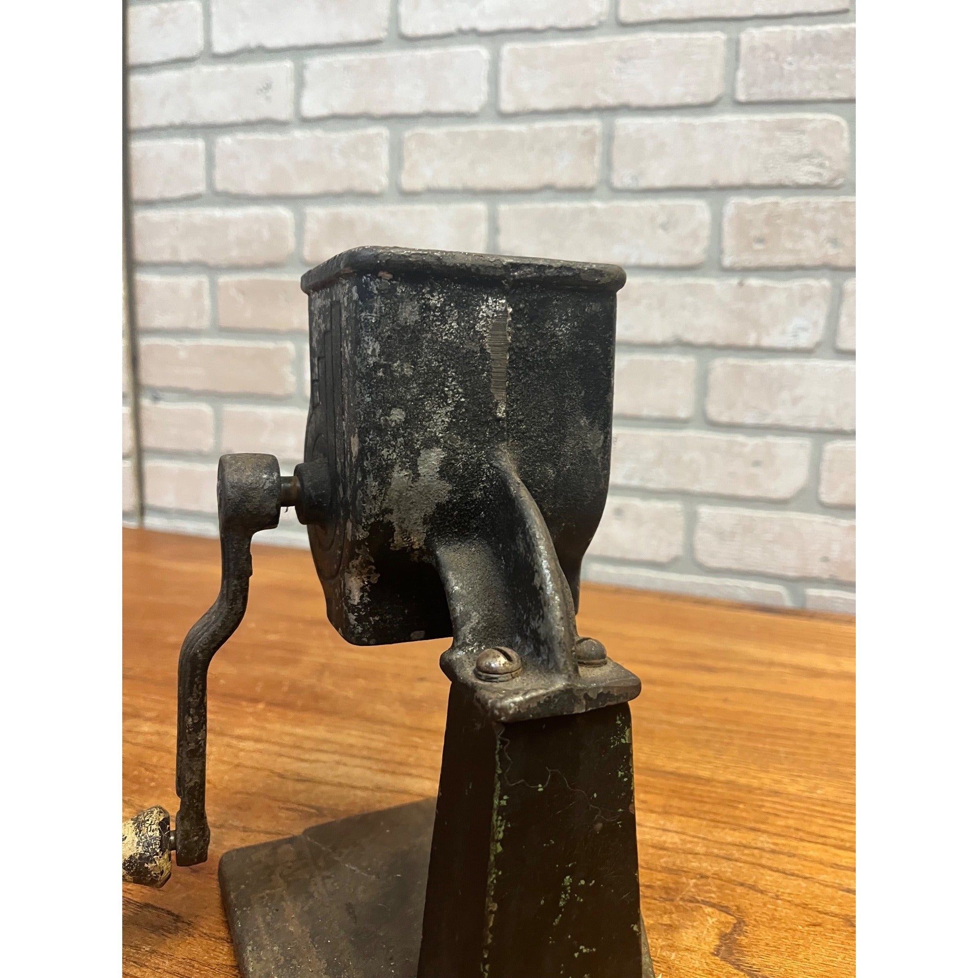 Antique Cast Iron Ice Crusher Breaker Art Deco Tabletop Hand Crank Black Paint