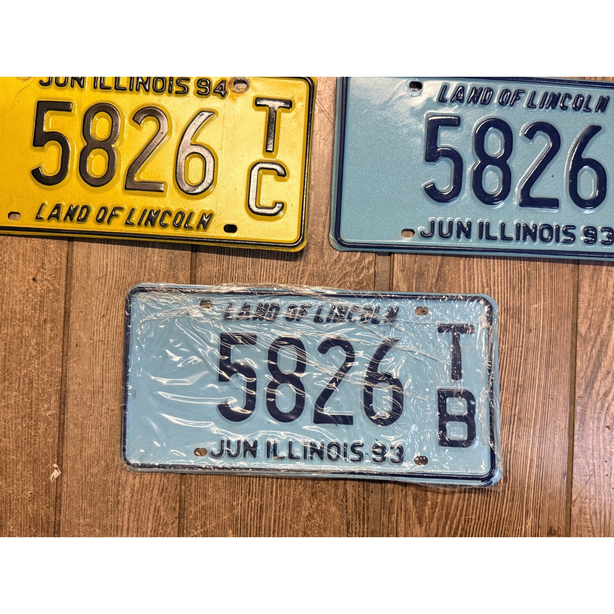 Vintage Large Lot of Five (5) Solid Color Illinois State License Plates 1990's Land of Lincoln Motto