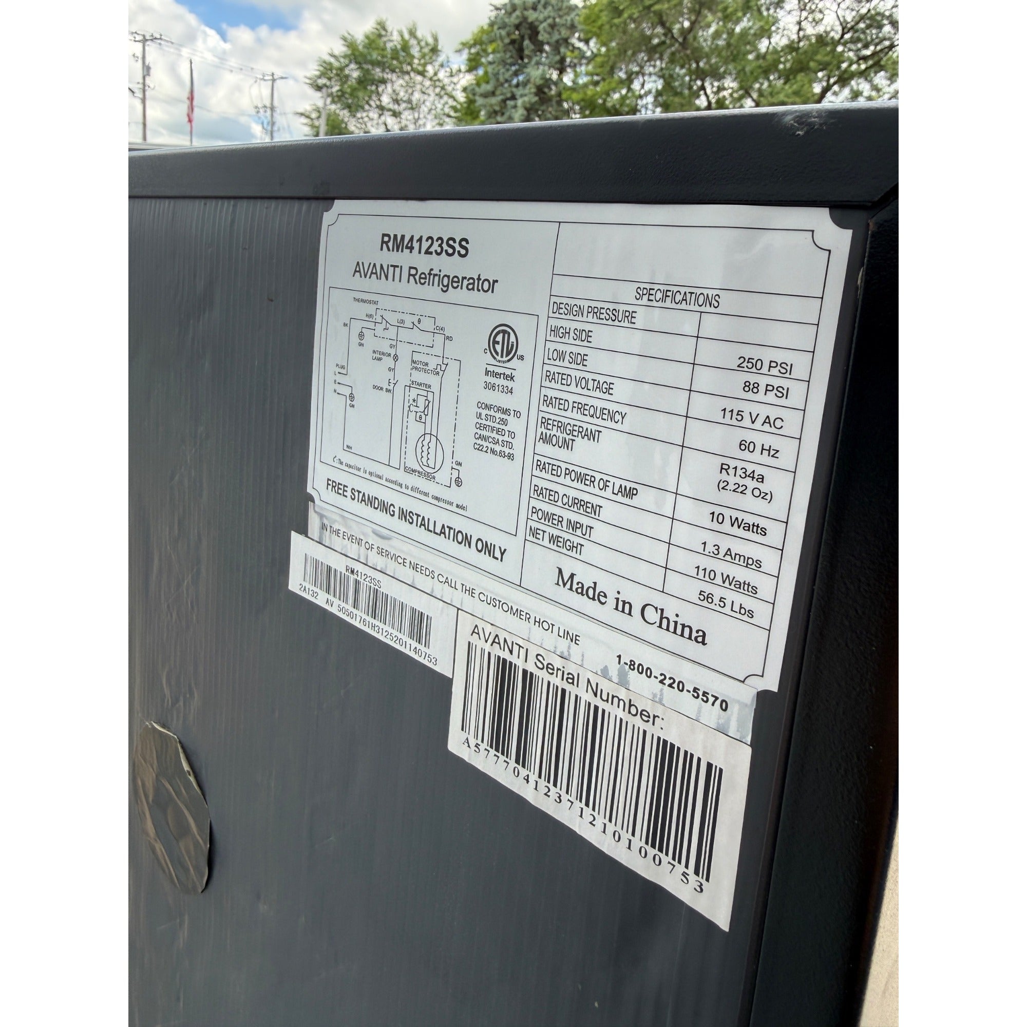 Estate Liquidation Special - Mini Fridge Soda, beer Good Working Order