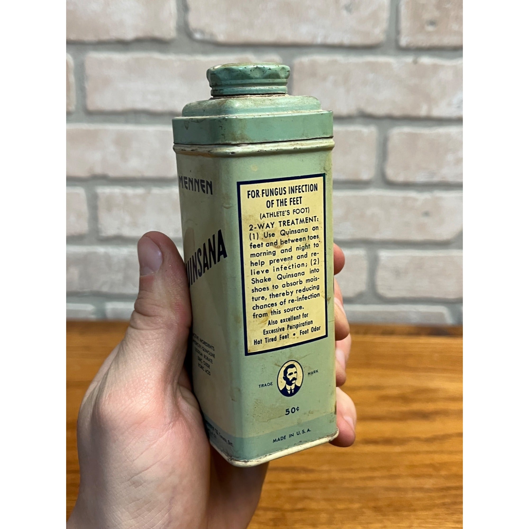 Vintage 1940s Mennen Quinsana Talc Tin w/ Contents Medicine Apothecary Pharmacy