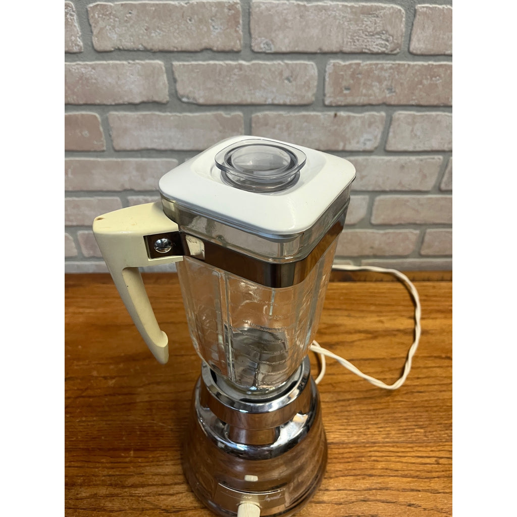 John Oster Model 450 Imperial Retro Beehive Chrome Blender - USE (USA)