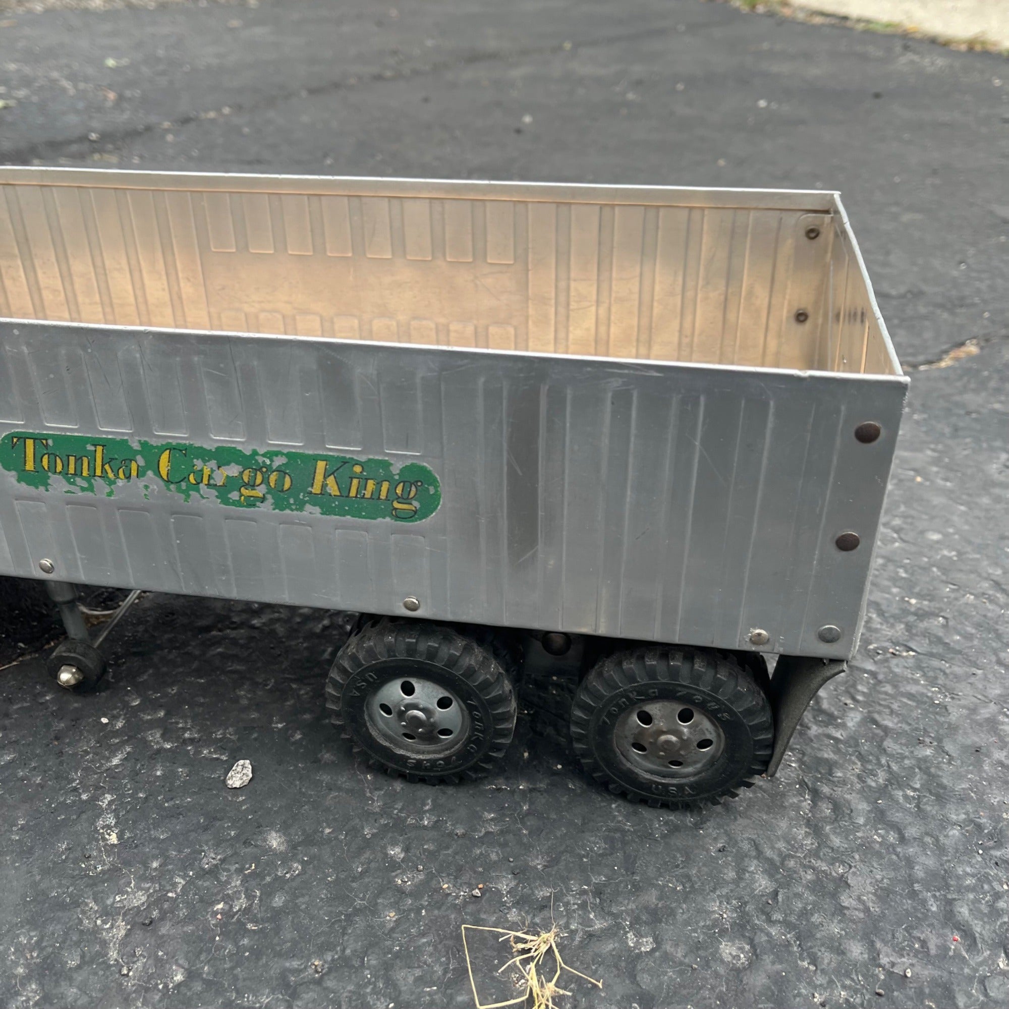 Vintage Tonka Cargo King  Semi Truck Hauler Pressed Steel Toy