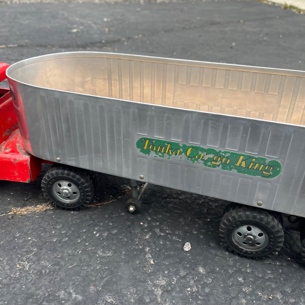 Vintage Tonka Cargo King  Semi Truck Hauler Pressed Steel Toy