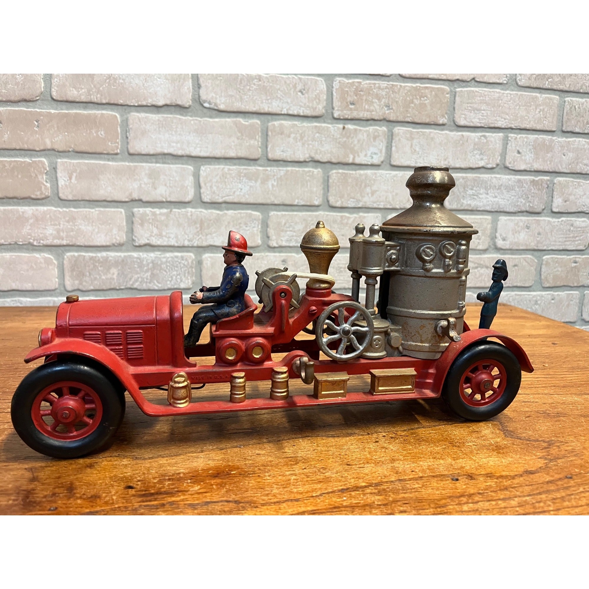 RARE Vintage 1920s Kenton Fire Pumper Truck Cast Iron Toy - Superb Example!