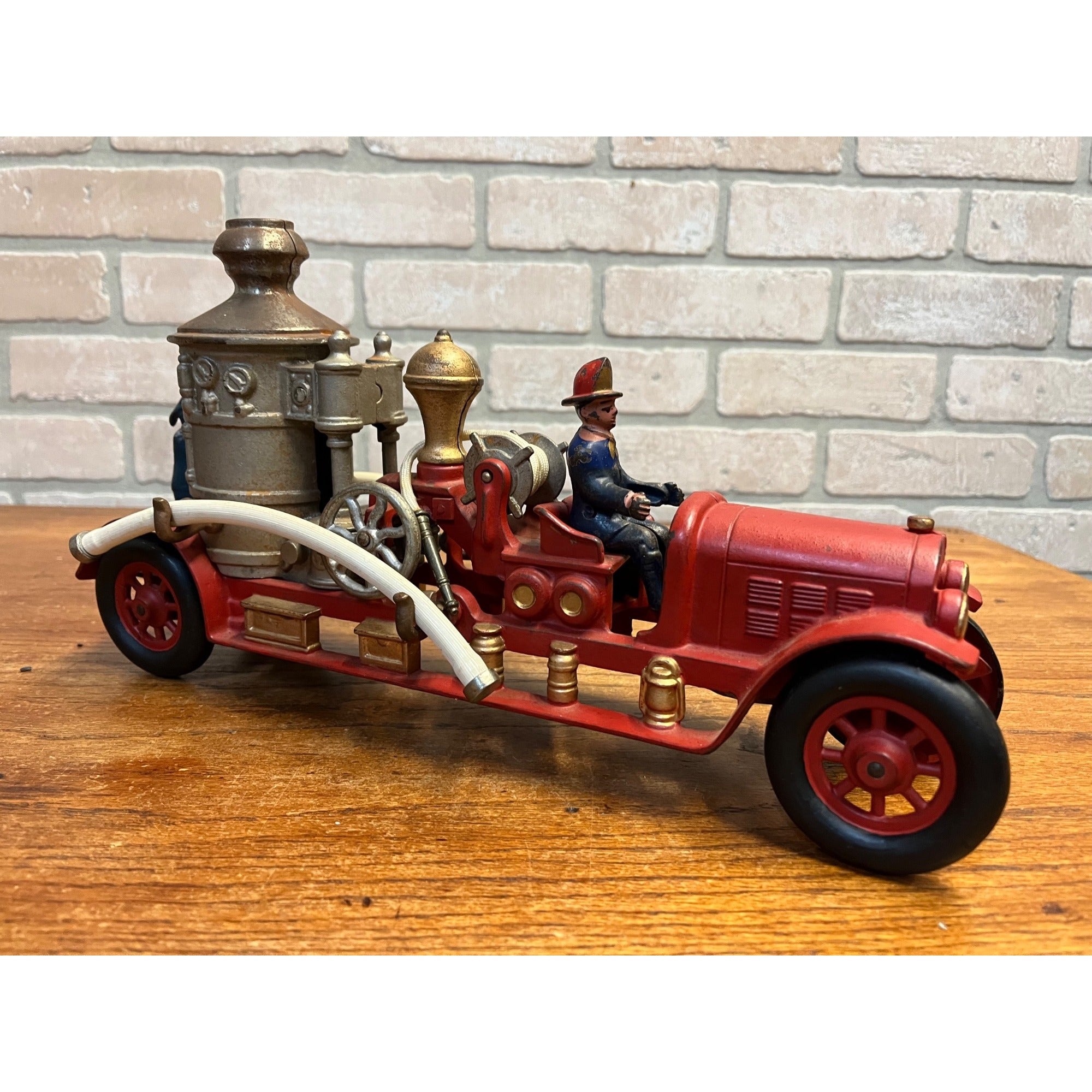 RARE Vintage 1920s Kenton Fire Pumper Truck Cast Iron Toy - Superb Example!