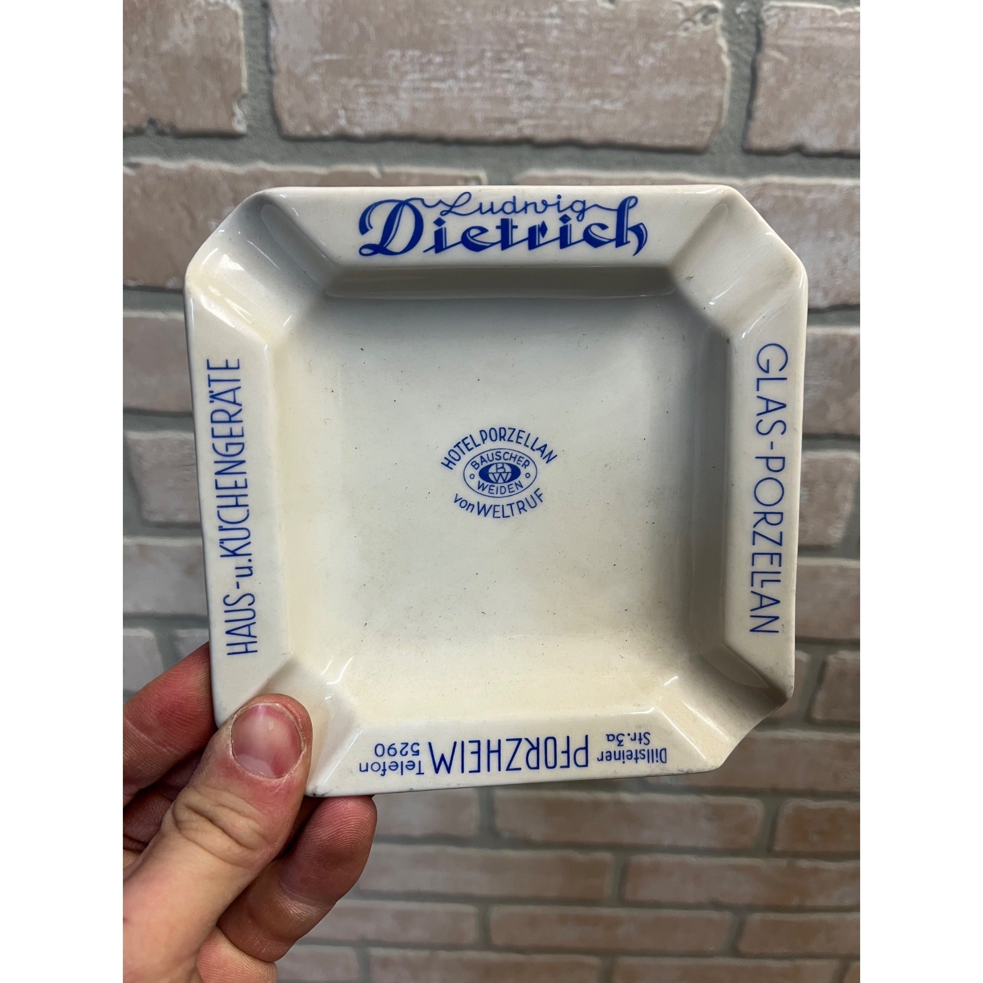 Hotel Porzellan Luduwig Dietrich  Germany Advertising Ashtray Ceramic