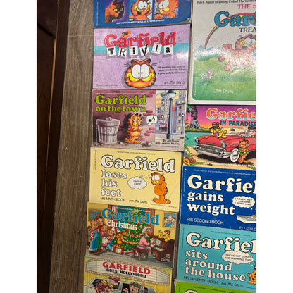 Vintage Huge Lot (28) Garfield Comic Strip Jim Davis Ballantine Books