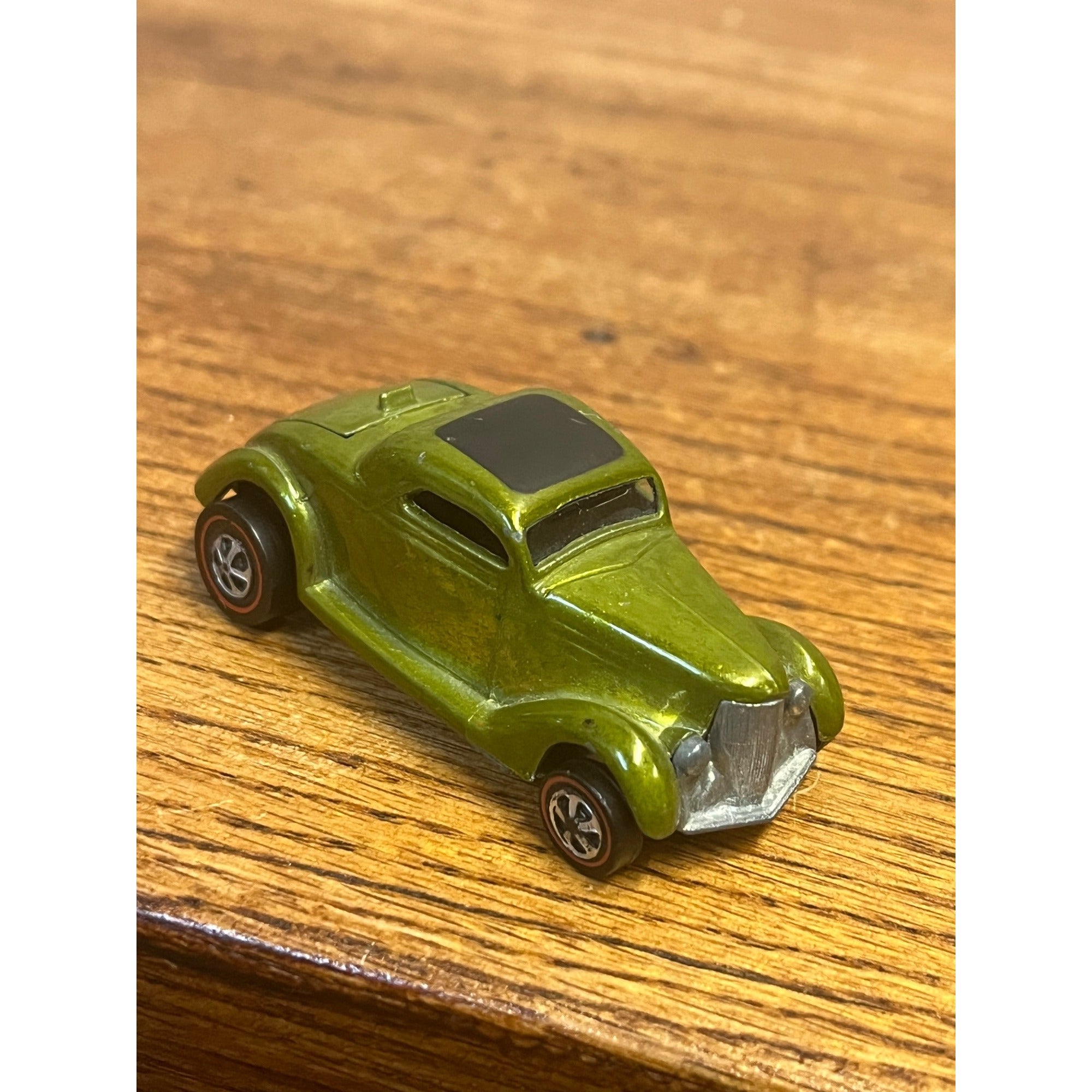 Vintage Hot Wheels Redline 1968 Classic '36 Ford Coupe Lime - MINTY