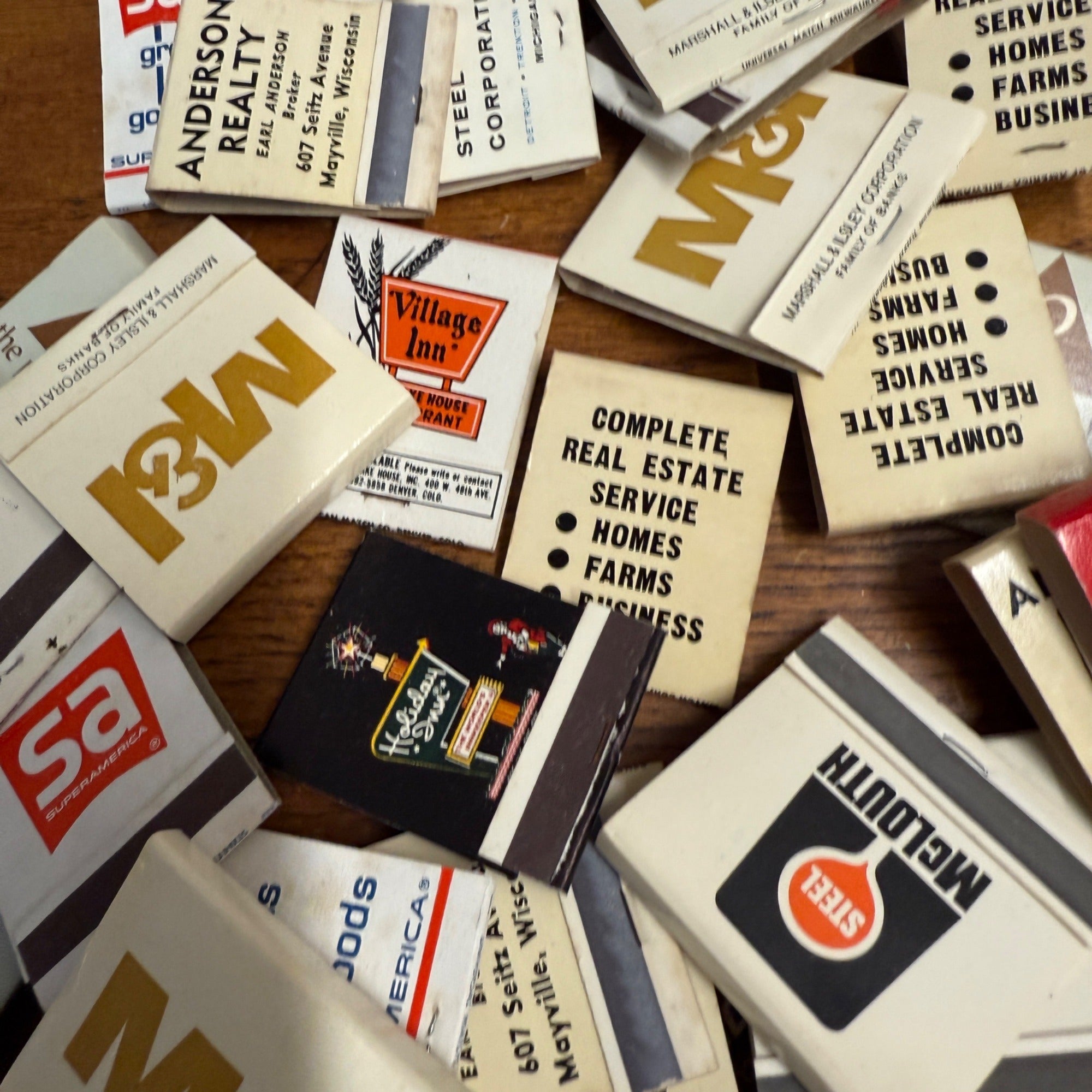 Vintage Advertising Matchbook Lot Holiday Inn SA Superamerica Gas Steel