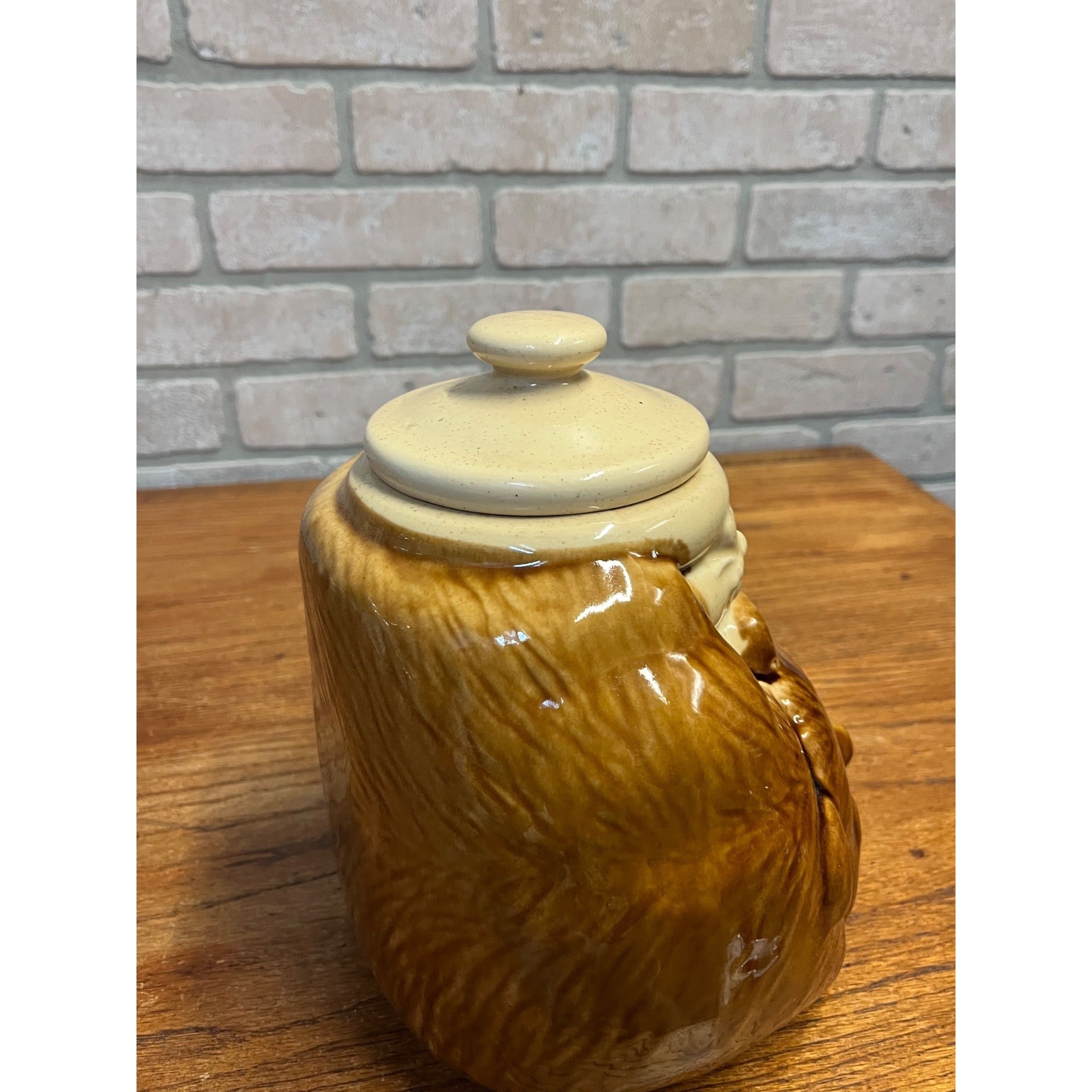 Vintage McCoy Honey Bear Cookie Jar Sleeping Bear Honey Pot Bees # 143 USA