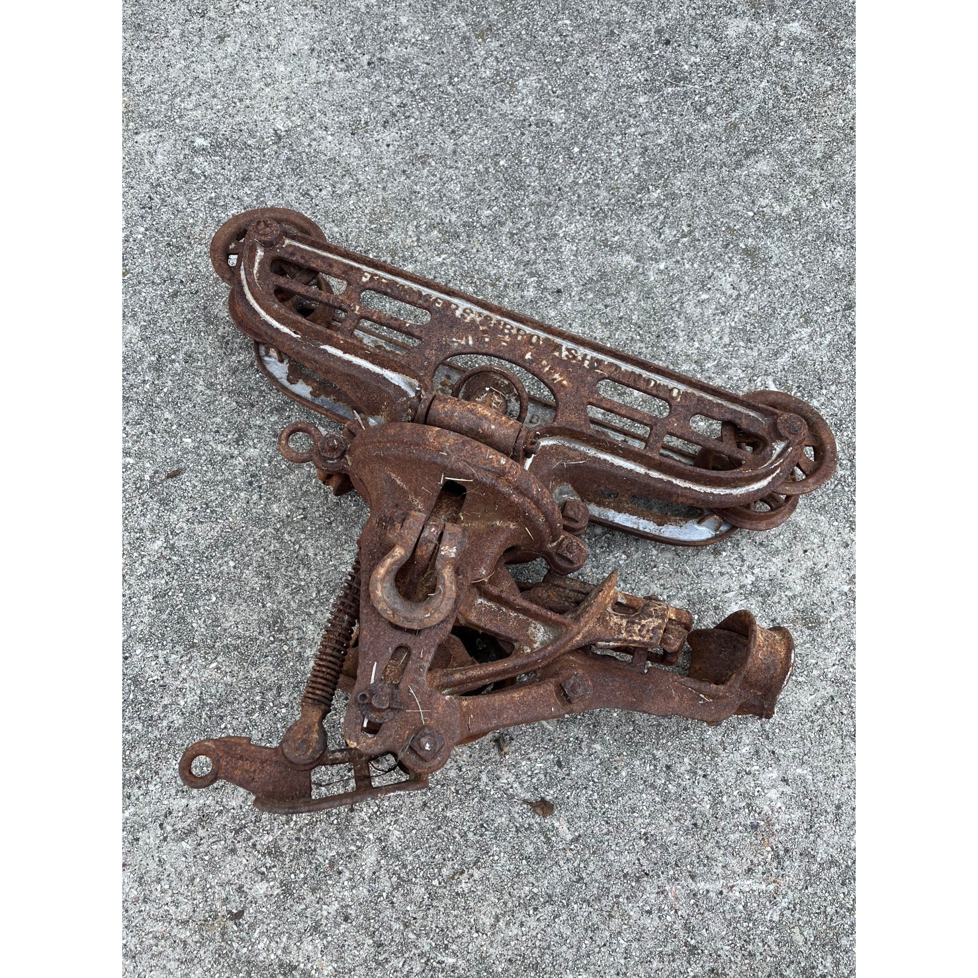 RARE Antique F.E. Myers Sure Grip Cast Iron Farm Hay Trolley Barn Equipment
