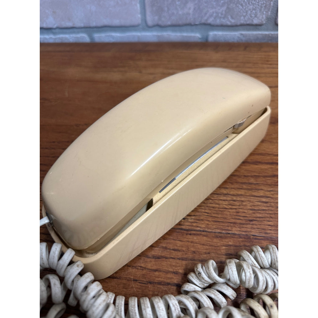 Vtg AT&T Trimline 210 Telephone 1988 Push Button Ivory Desk/Wall Mount Untested