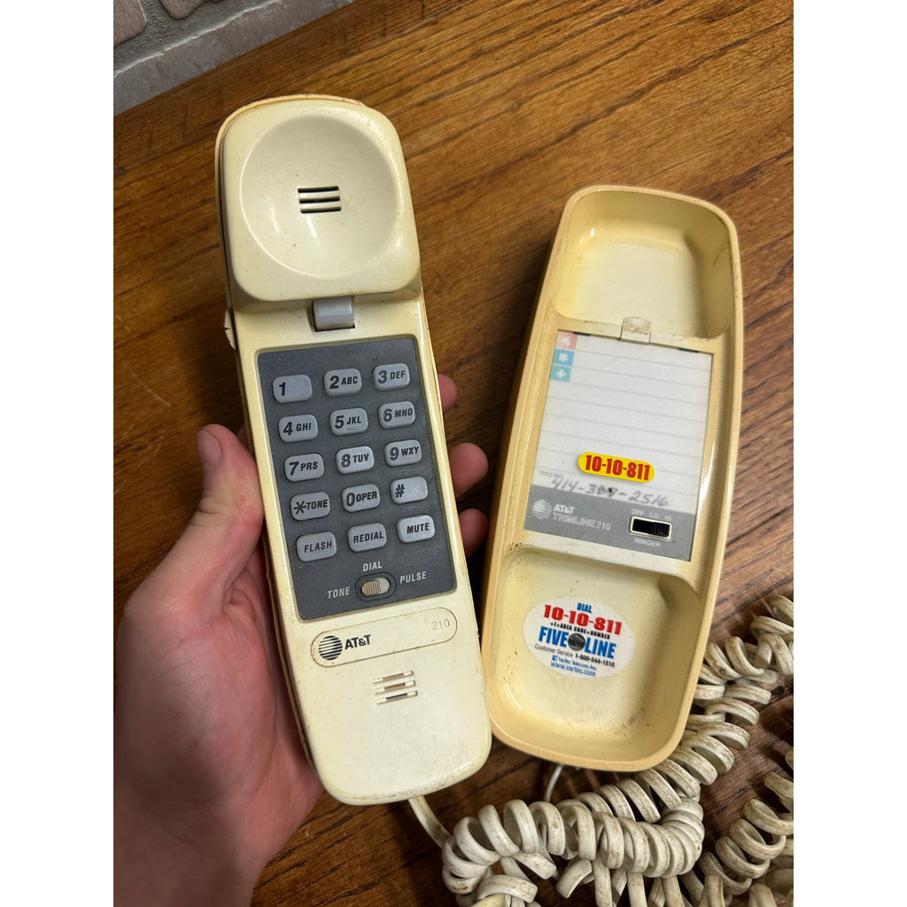 Vtg AT&T Trimline 210 Telephone 1988 Push Button Ivory Desk/Wall Mount Untested