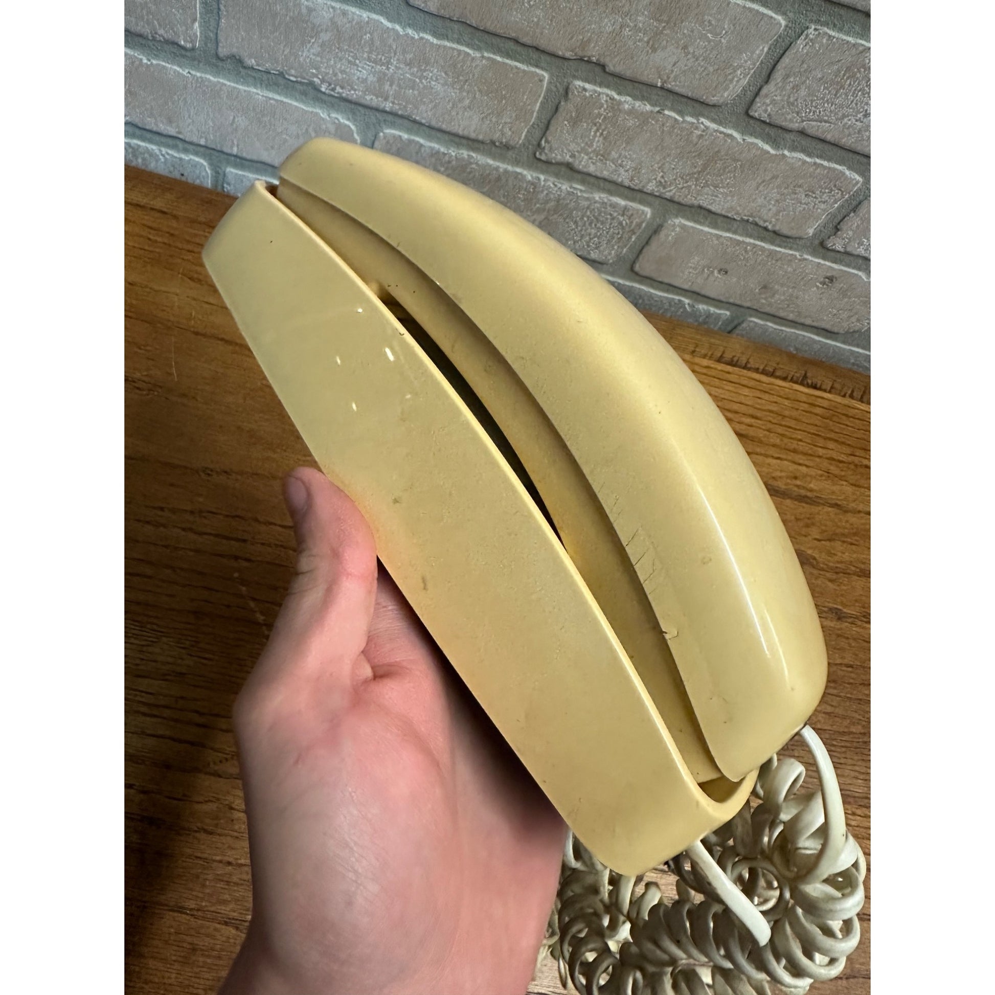 Vtg AT&T Trimline 210 Telephone 1988 Push Button Ivory Desk/Wall Mount Untested