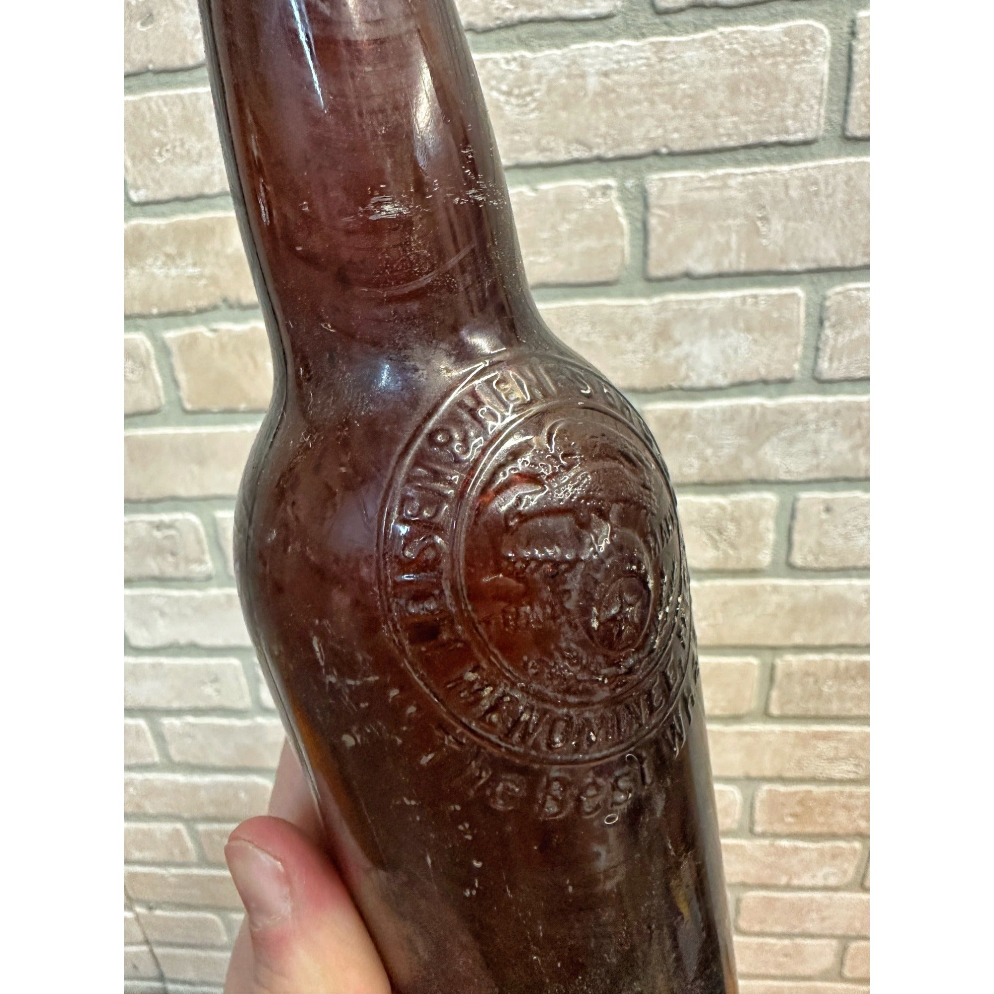 Pre-Pro Leisen & Henes Beer Bottle 12oz Amber Brown Embossed Menominee MI