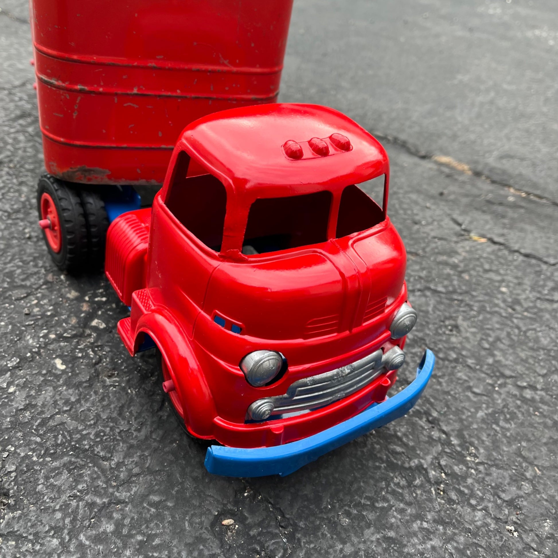 Vintage Wyandotte Van Lines Motor Cargo Semi Truck Trailer Pressed Steel Toy